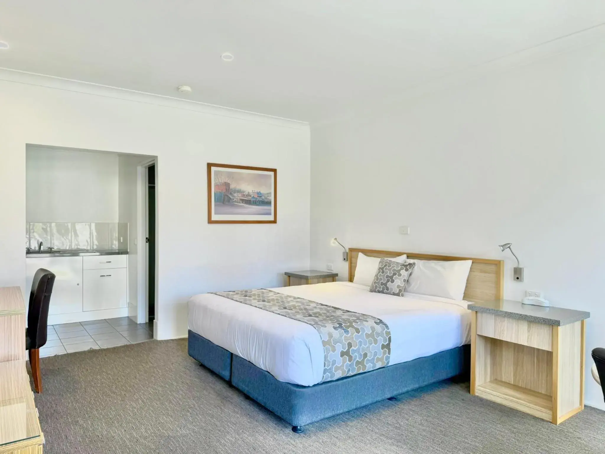 King Room (Upper Level) in Albury Paddlesteamer King Room (Upper Level) in Albury Paddlesteamer