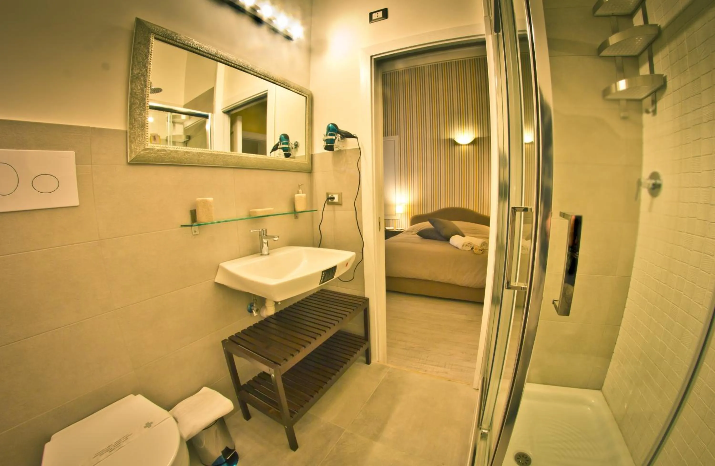 Photo of the whole room in I Visconti