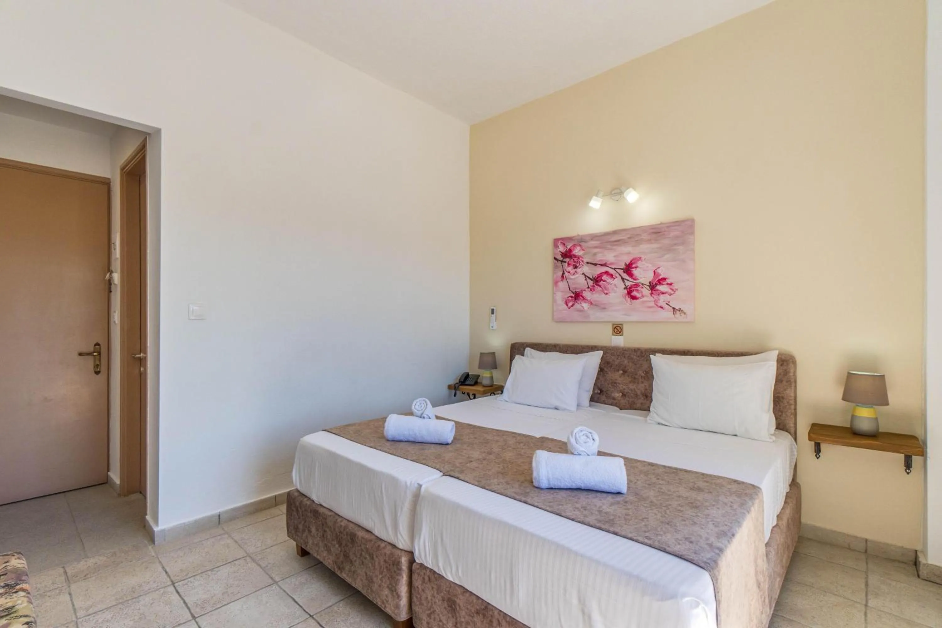 Photo of the whole room, Bed in Angela Hotel & Apartments