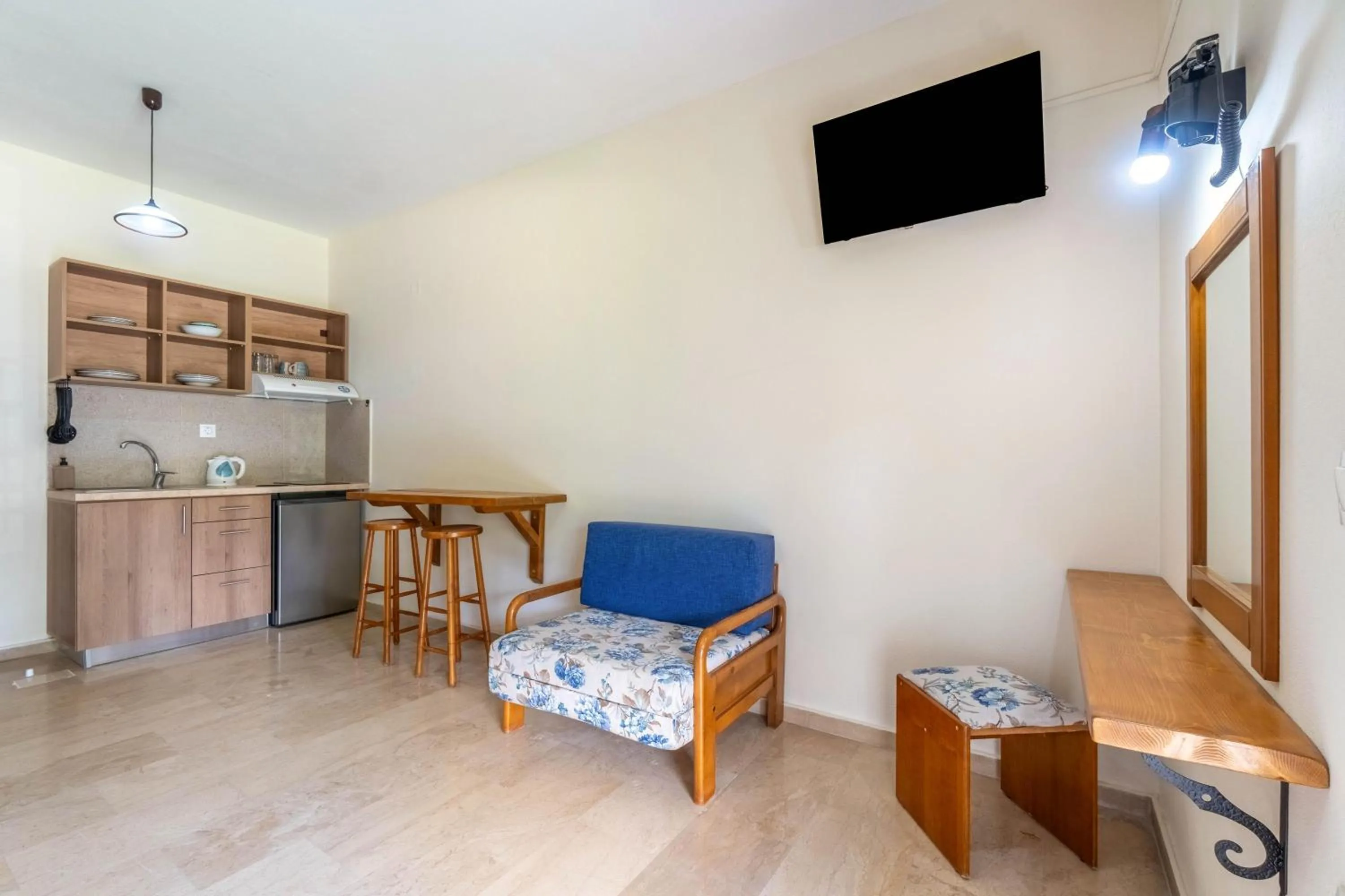 Photo of the whole room in Angela Hotel & Apartments