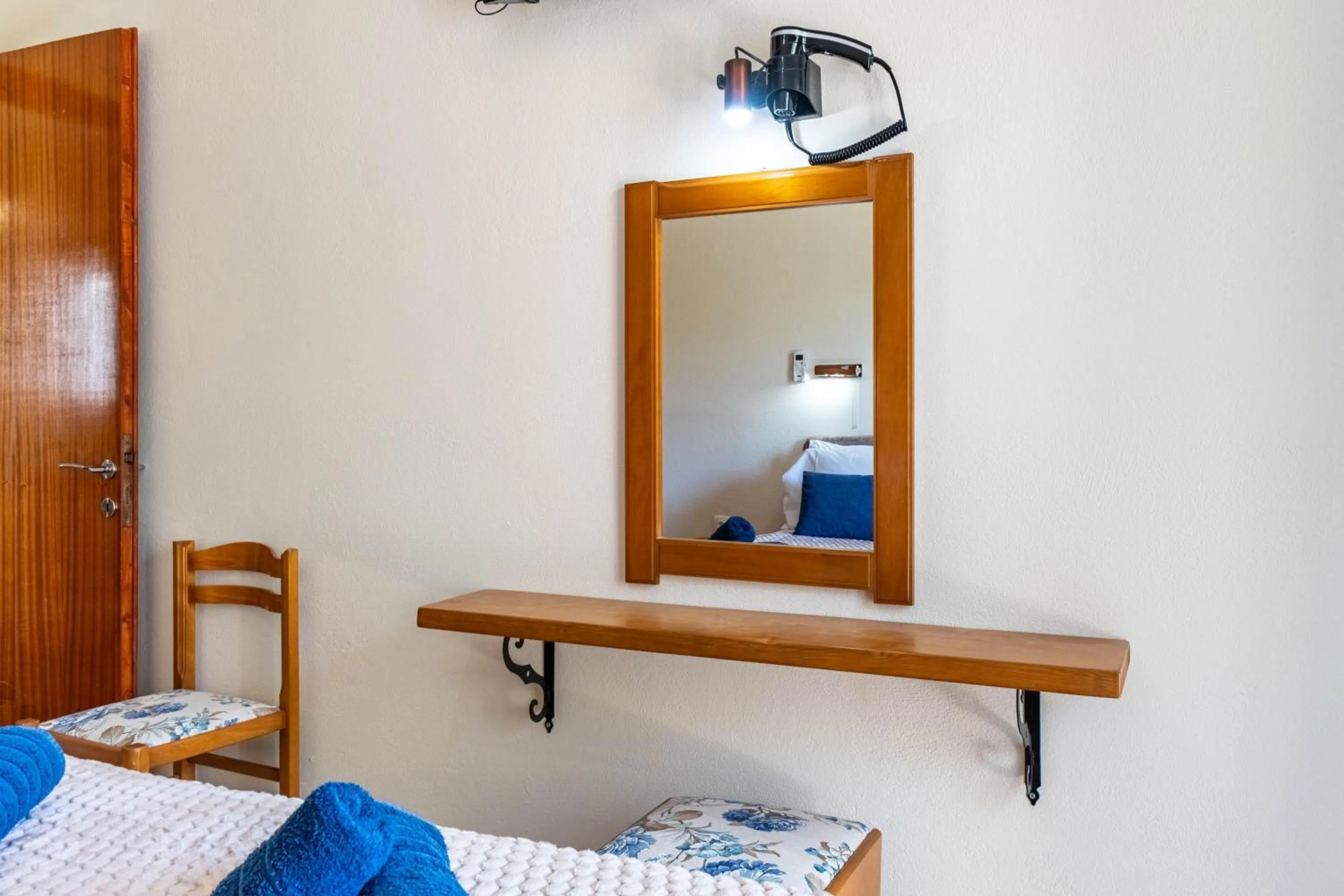 Photo of the whole room, Bed in Angela Hotel & Apartments