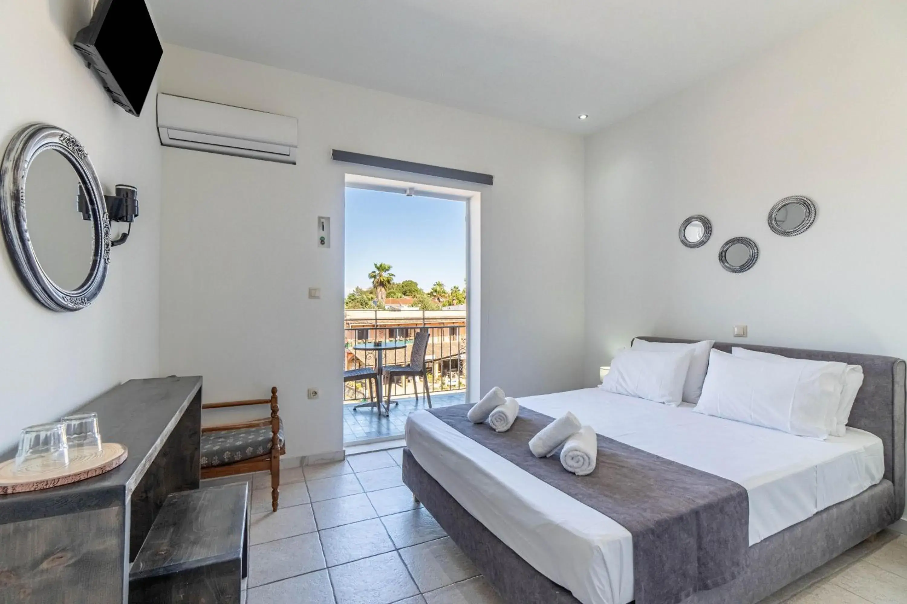 Angela Hotel & Apartments Angela Hotel & Apartments