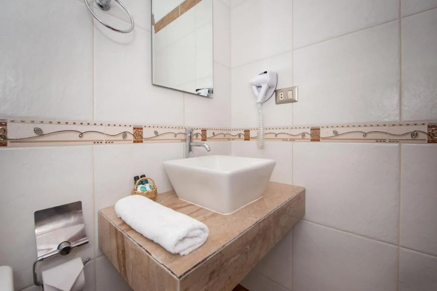 Bathroom in Cusco Hotel Cascada del Inka