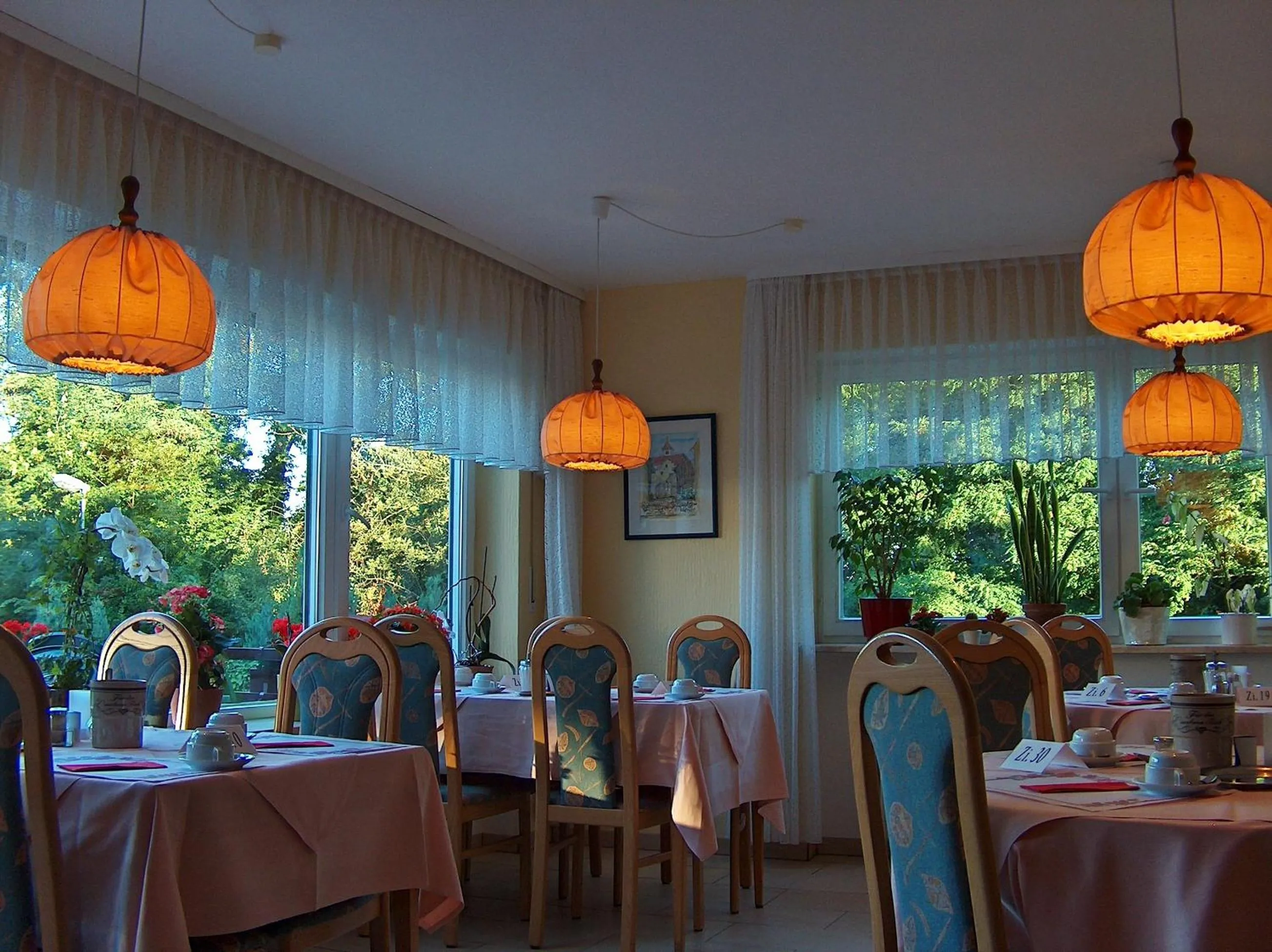 Restaurant/places to eat in Hotel Schmid