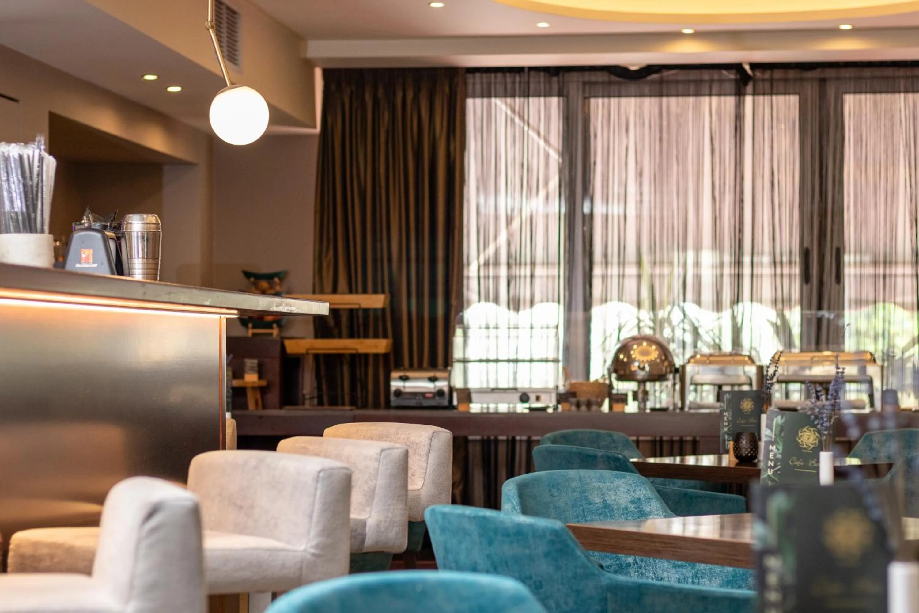 Restaurant/places to eat in Flisvos Hotel Nafpaktos