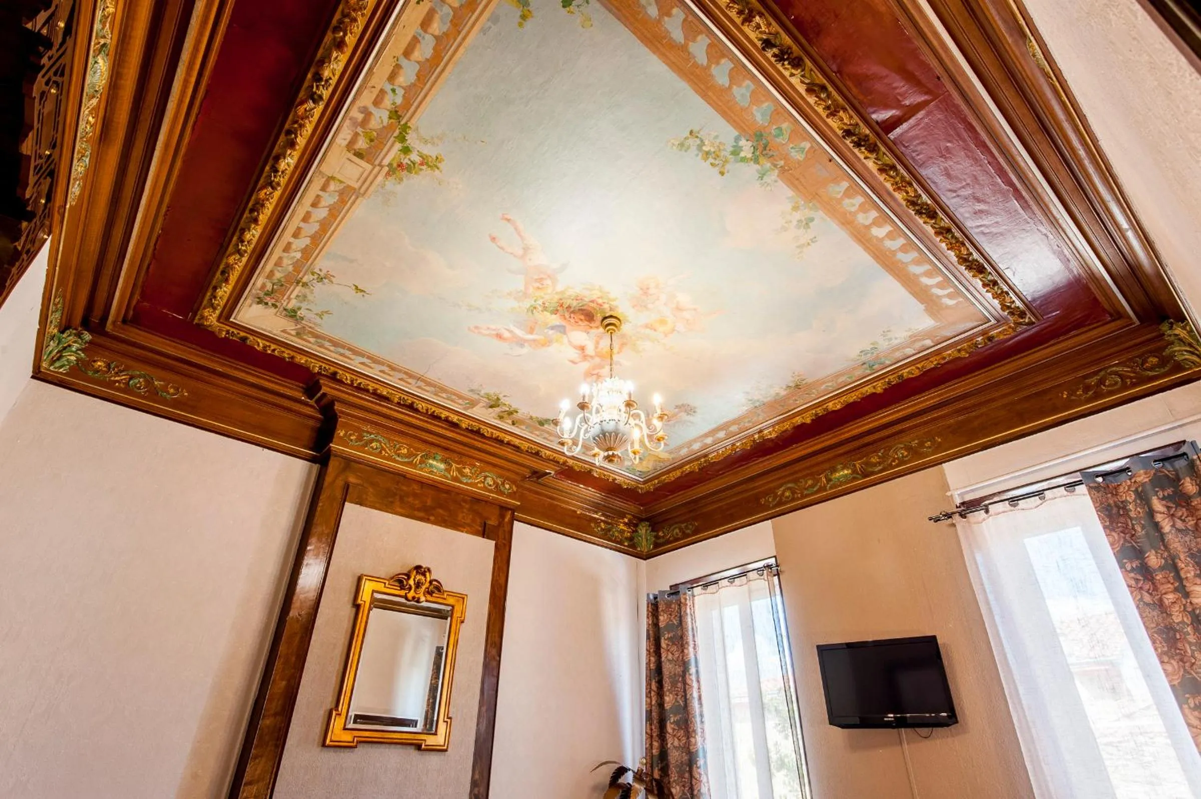 Decorative detail in Hôtel de Charme Le Provence