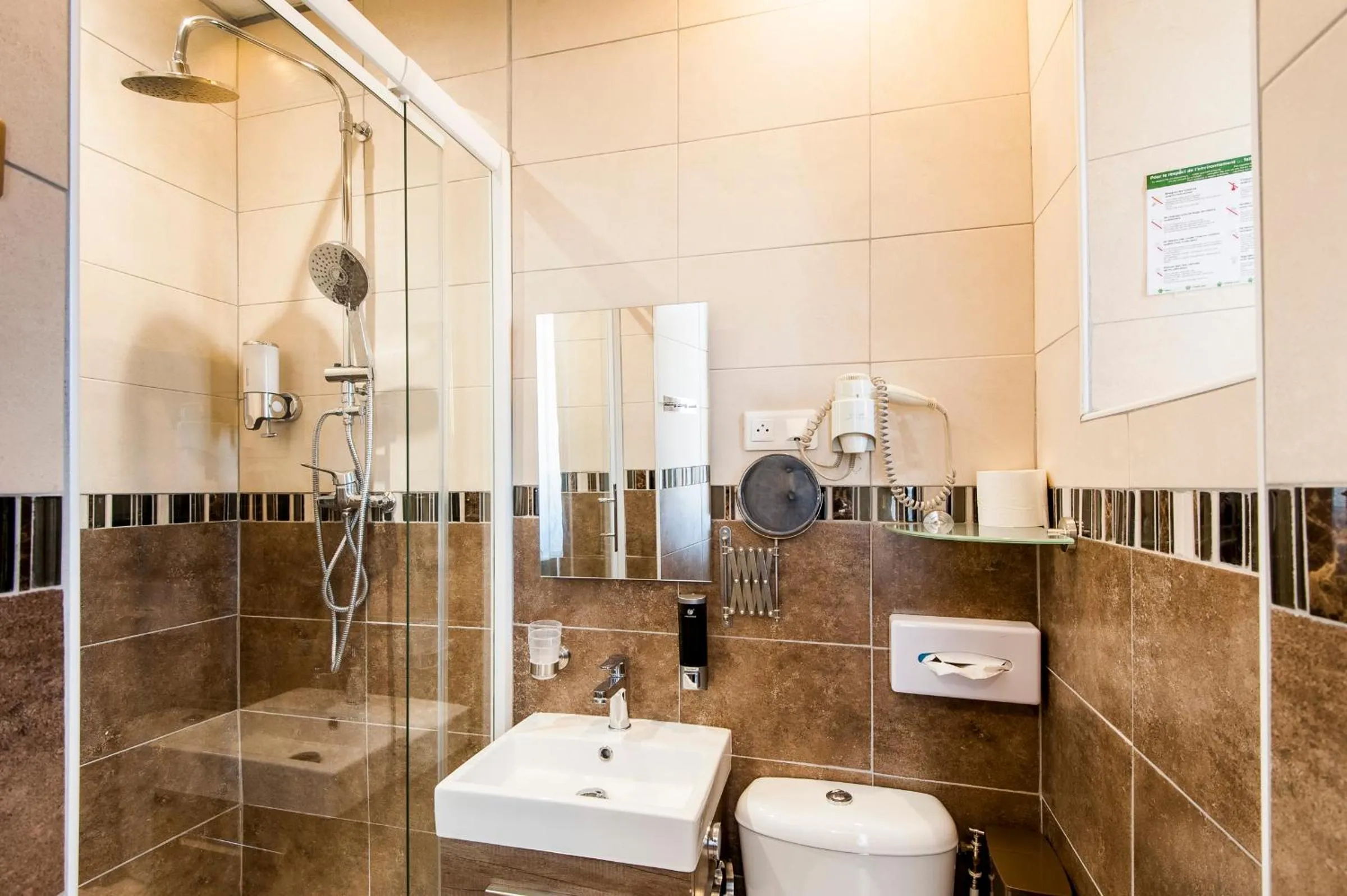 Bathroom in Hôtel de Charme Le Provence
