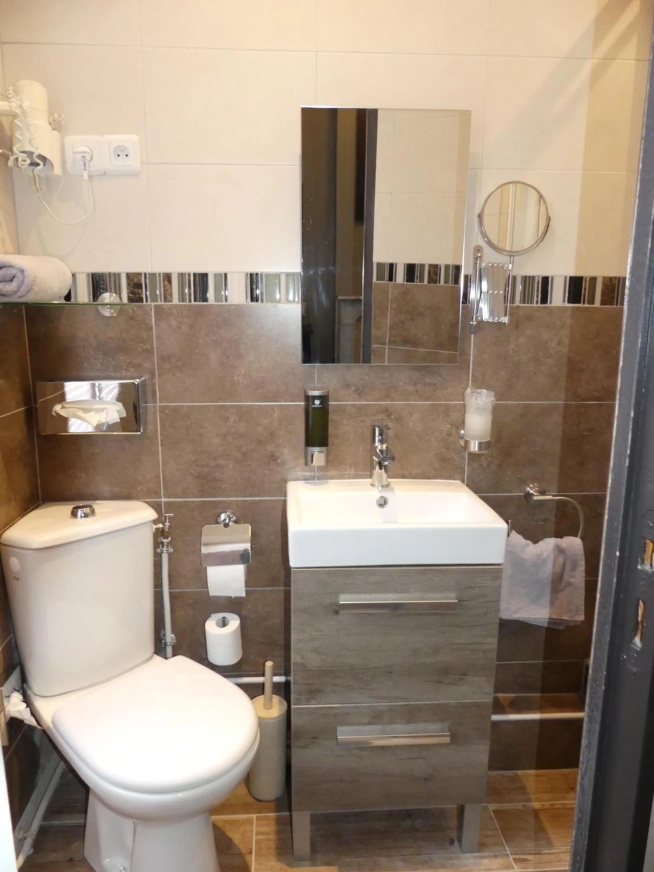 Bathroom in Hôtel de Charme Le Provence