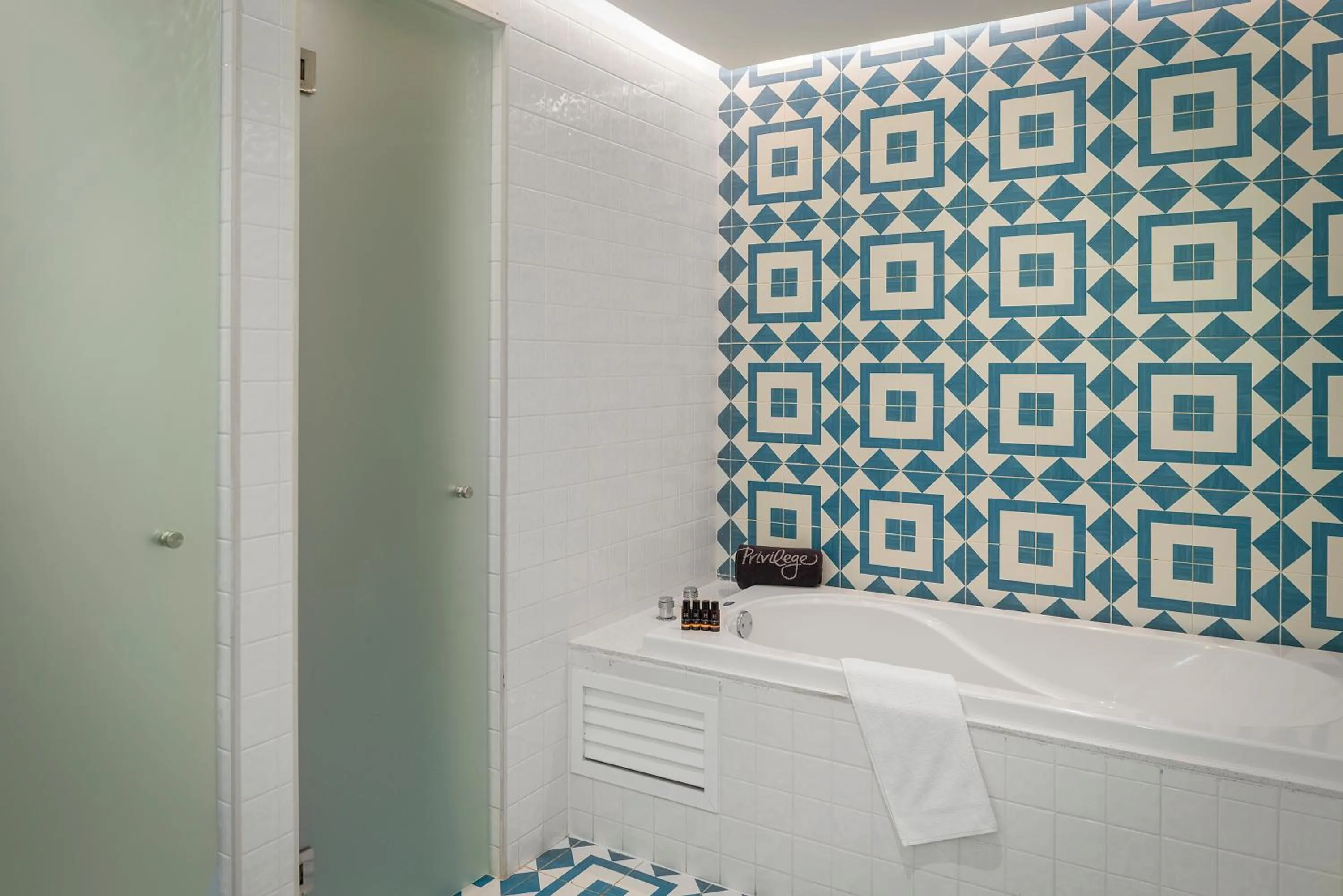 Shower in Ocean Riviera Paradise All Inclusive