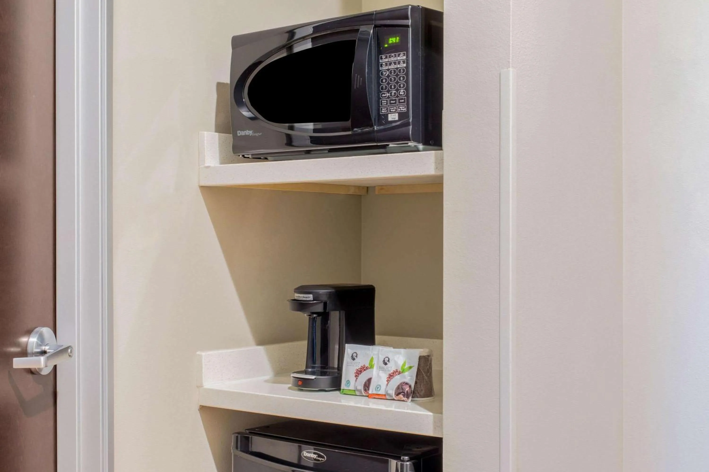 Photo of the whole room in La Quinta by Wyndham McAllen Convention Center