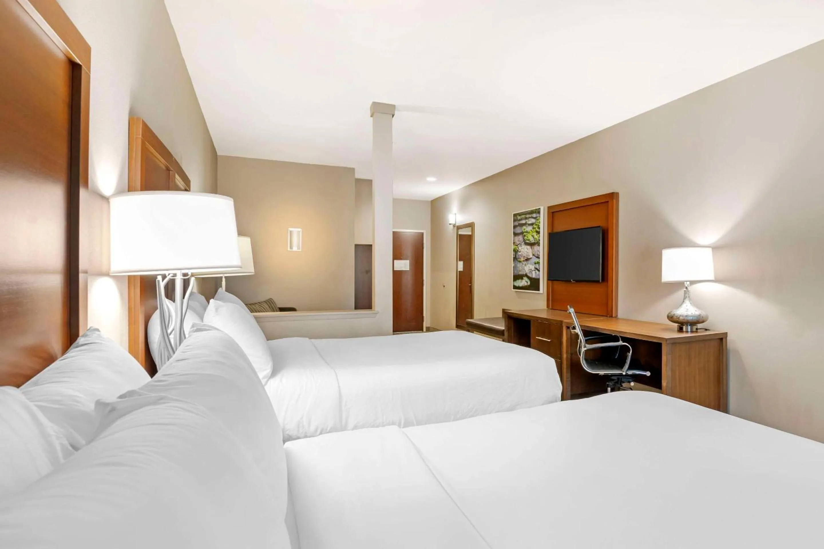 Bedroom, Bed in Comfort Inn & Suites Valdosta I-75