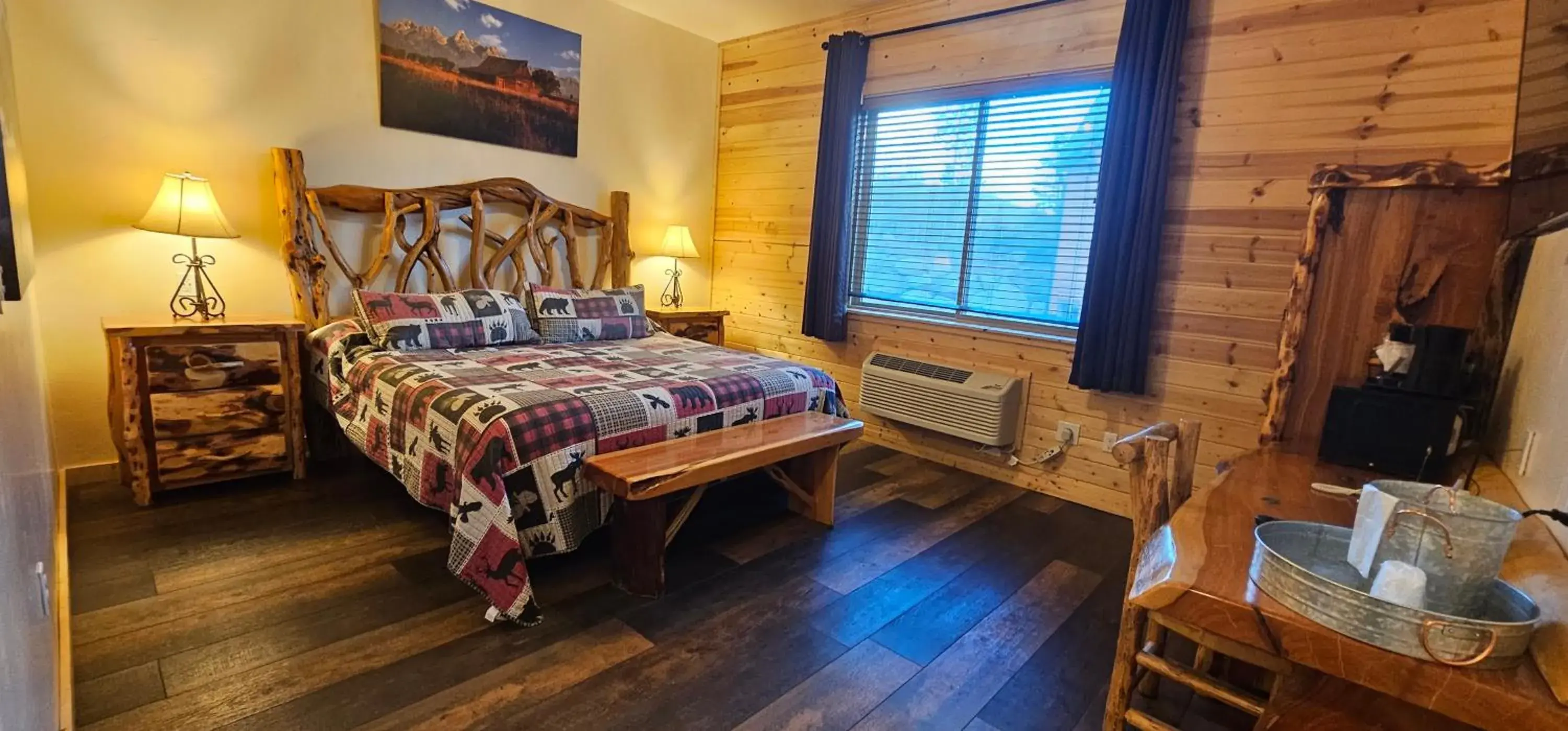 King Room - Disability Access in Gateway Inn King Room - Disability Access in Gateway Inn