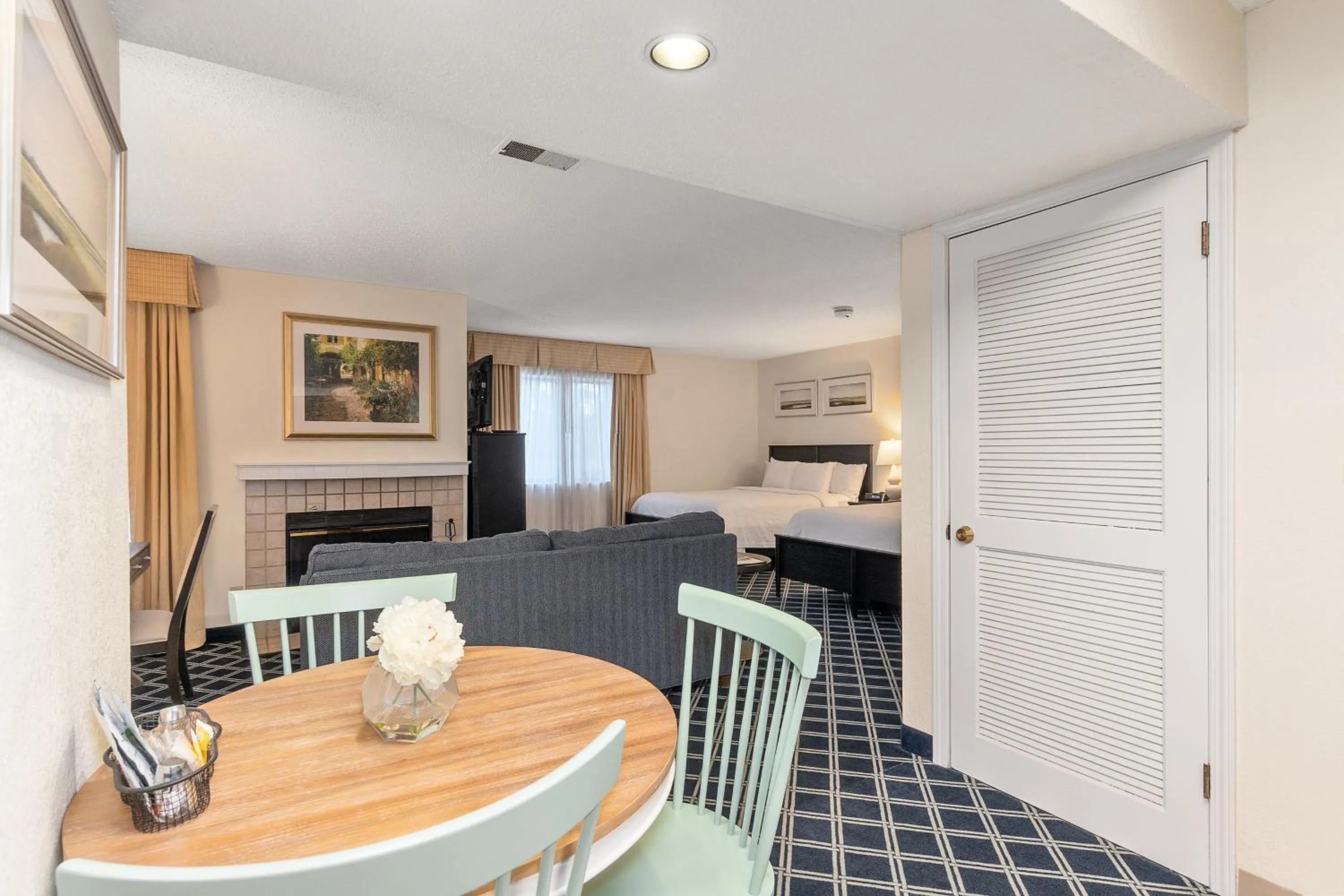 Living room in Residences at Daniel Webster