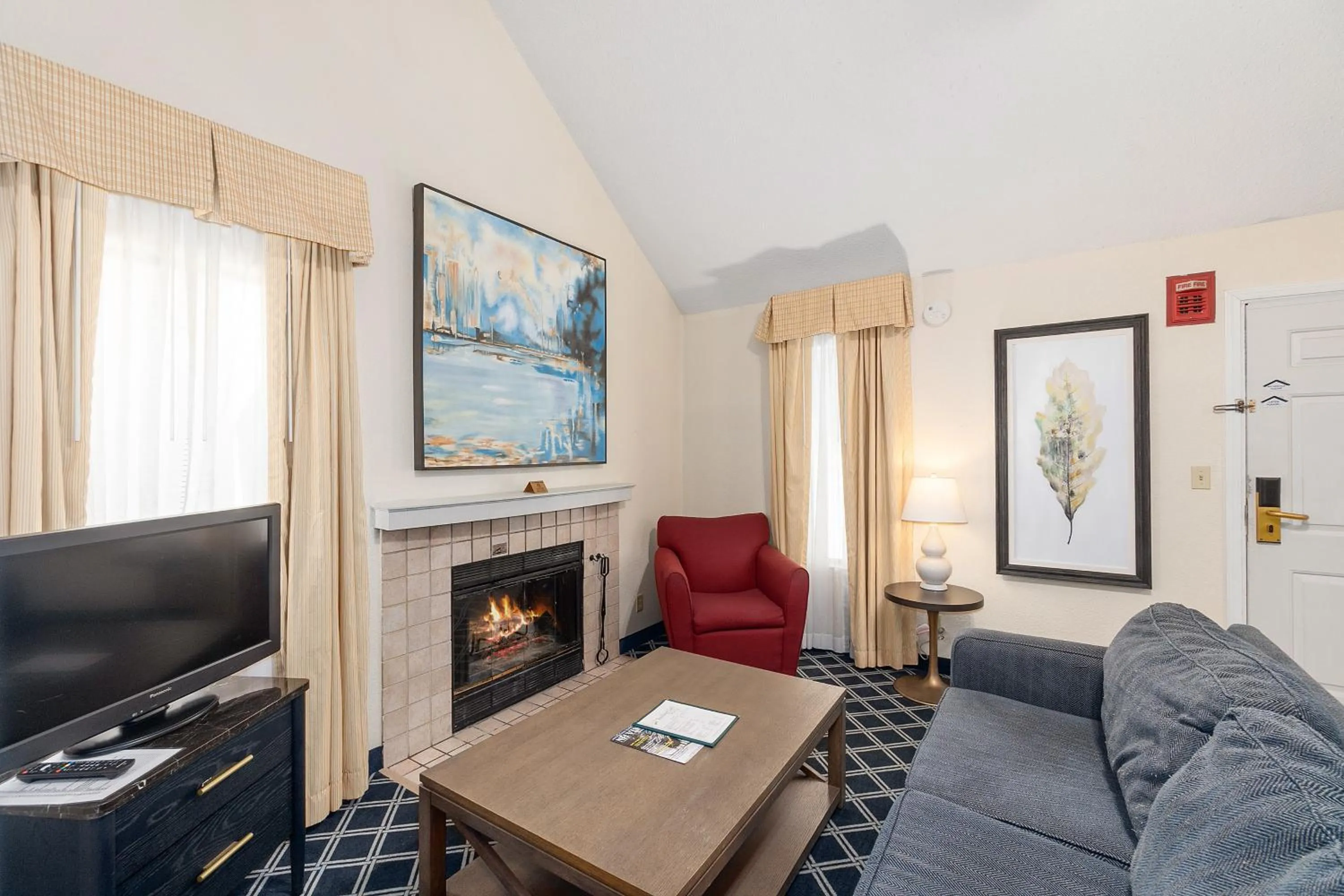 TV and multimedia in Residences at Daniel Webster