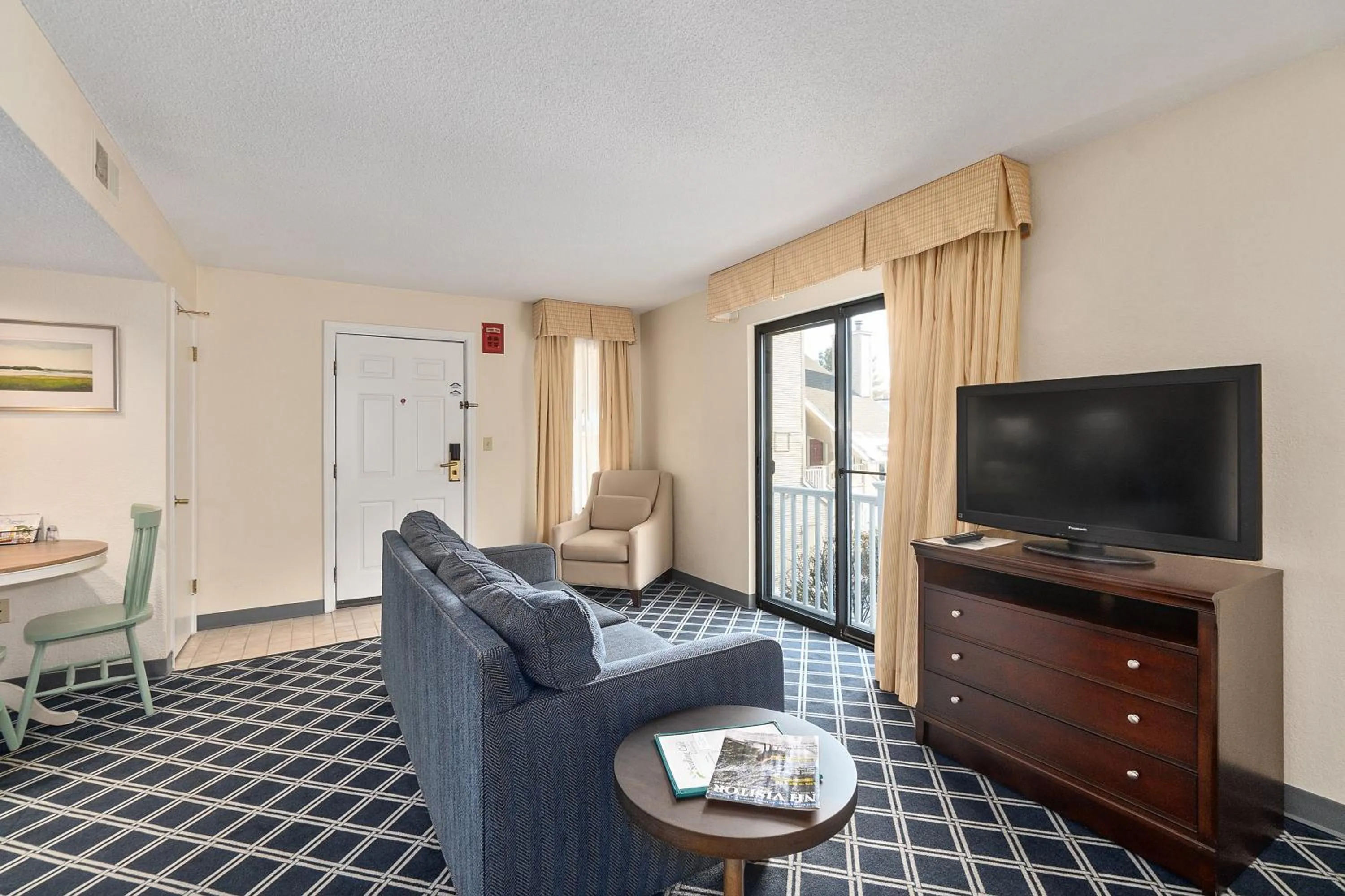 Living room in Residences at Daniel Webster