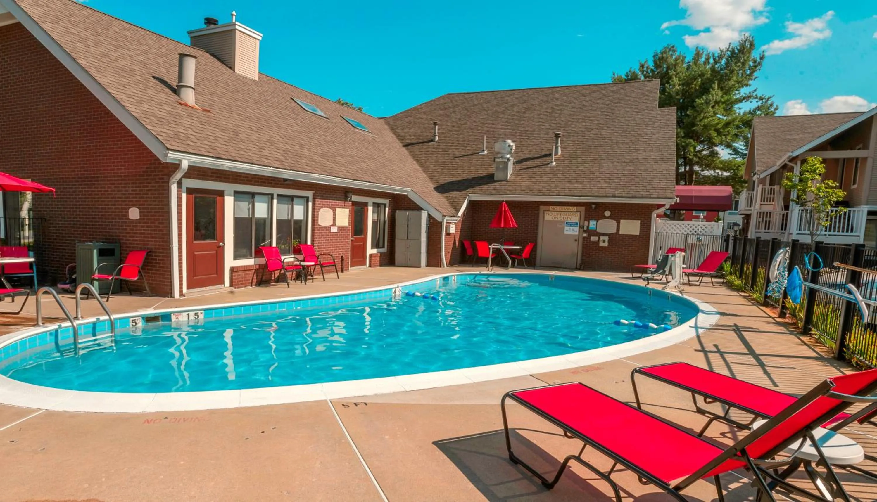 Swimming pool in Residences at Daniel Webster