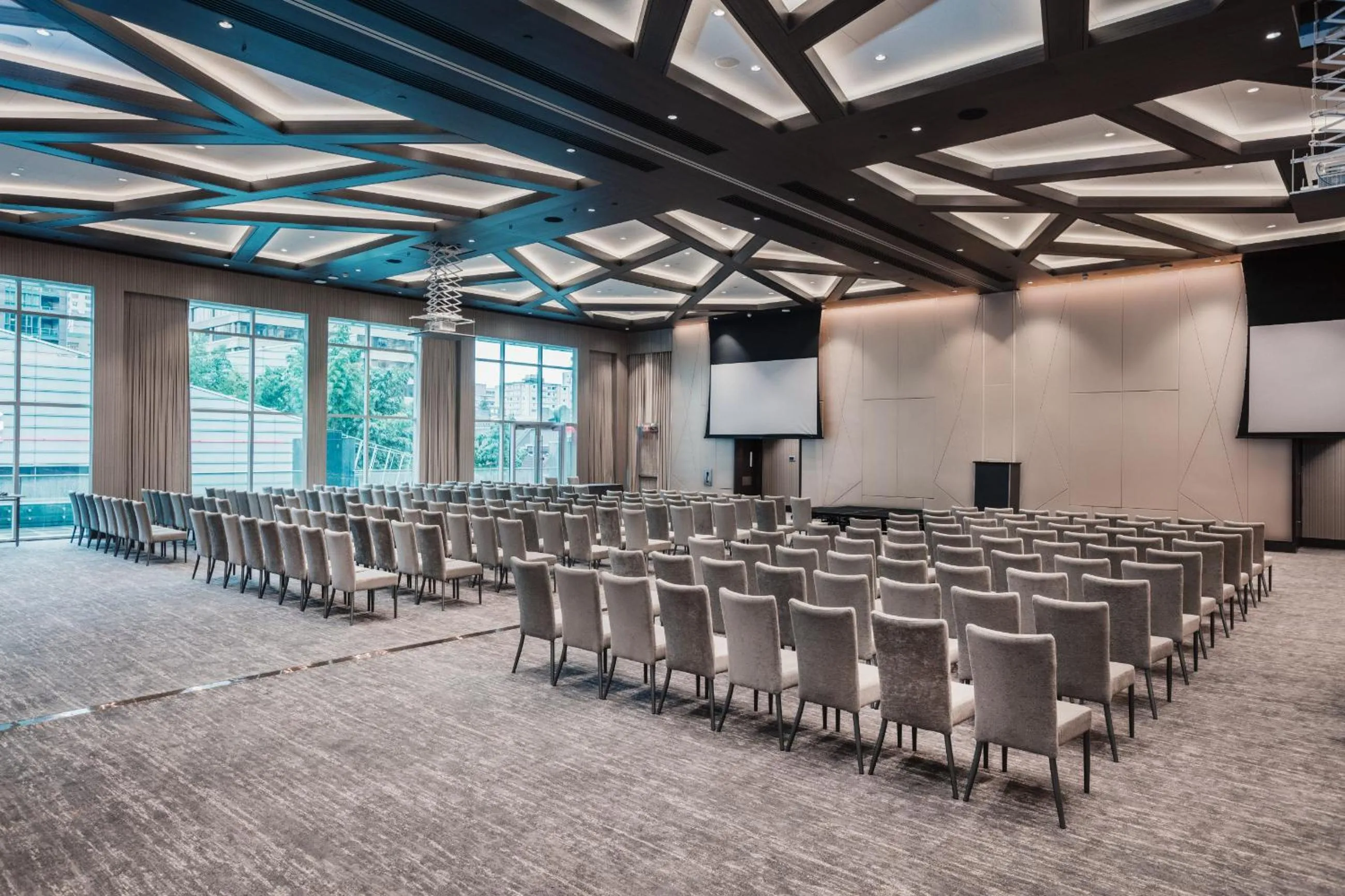 Meeting/conference room in Paradox Vancouver