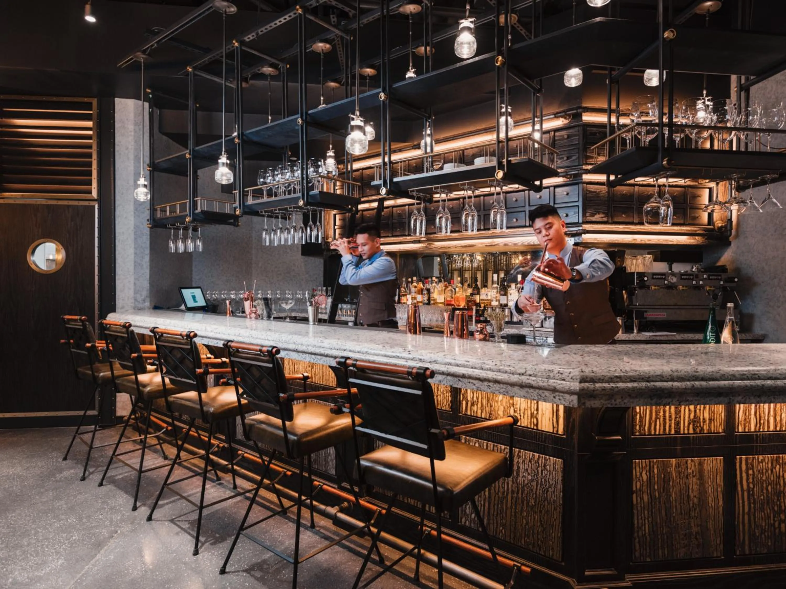 Restaurant/places to eat in Paradox Vancouver