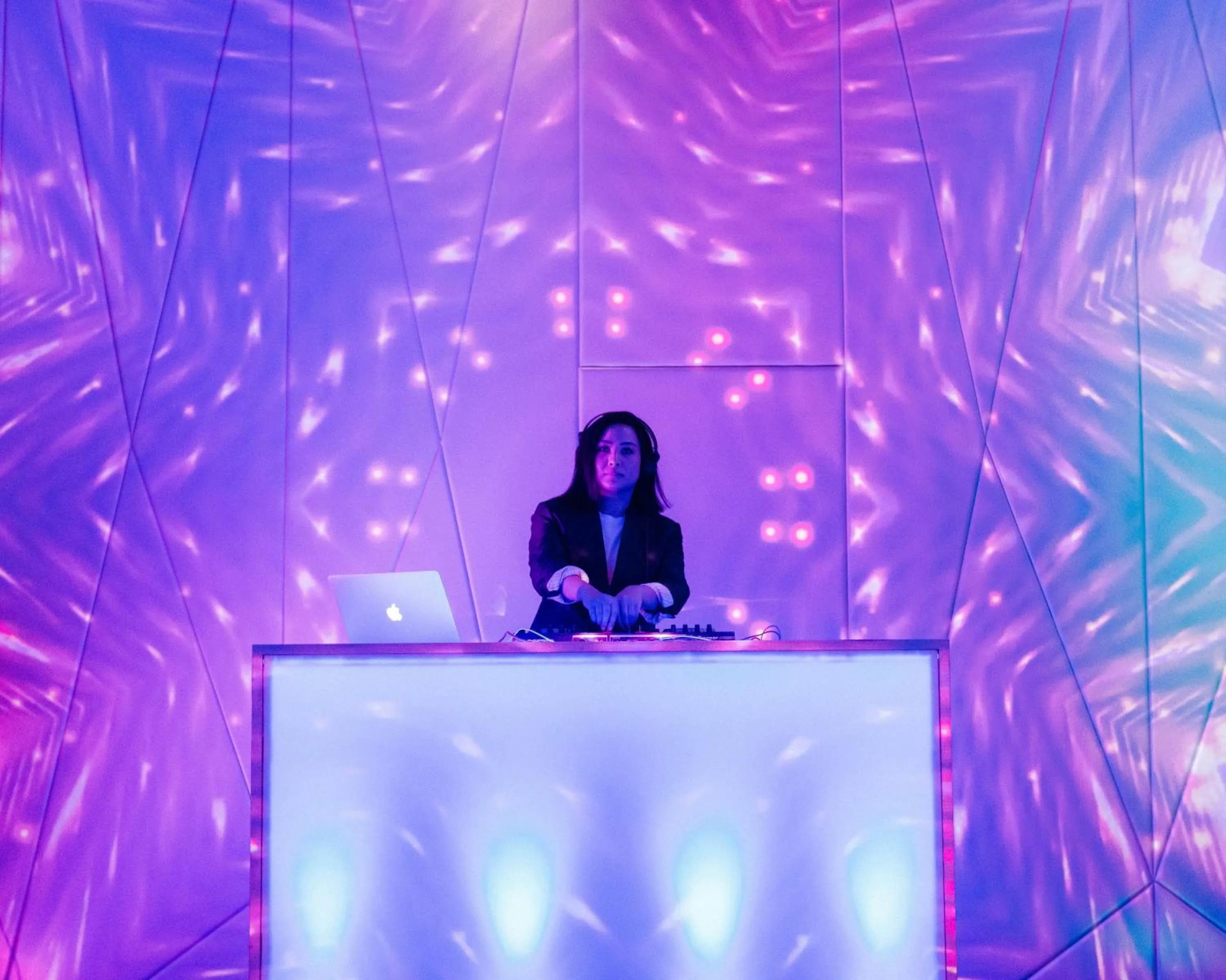 Meeting/conference room in Paradox Vancouver