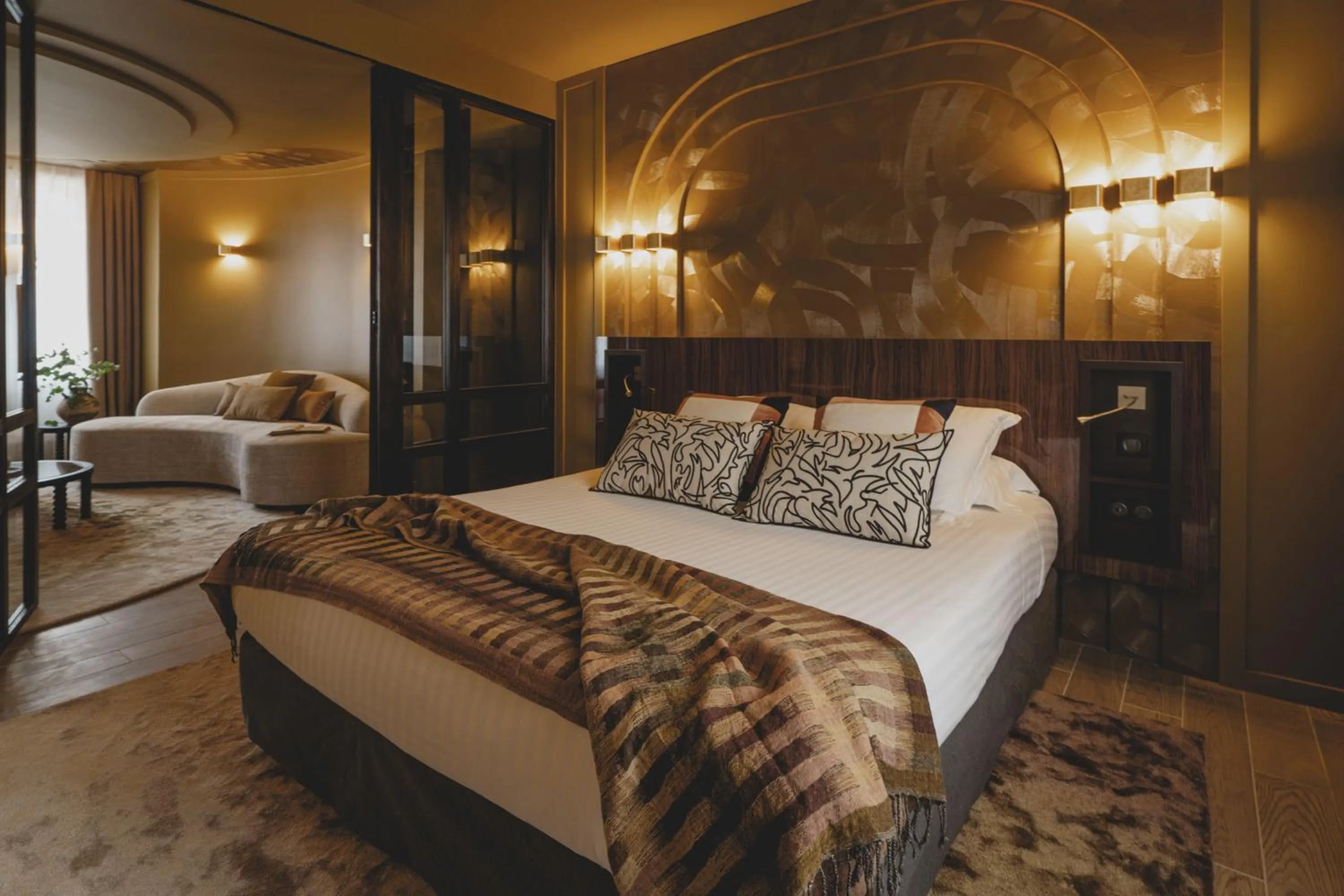 Photo of the whole room, Bed in Hotel Gounod Fully Renovated