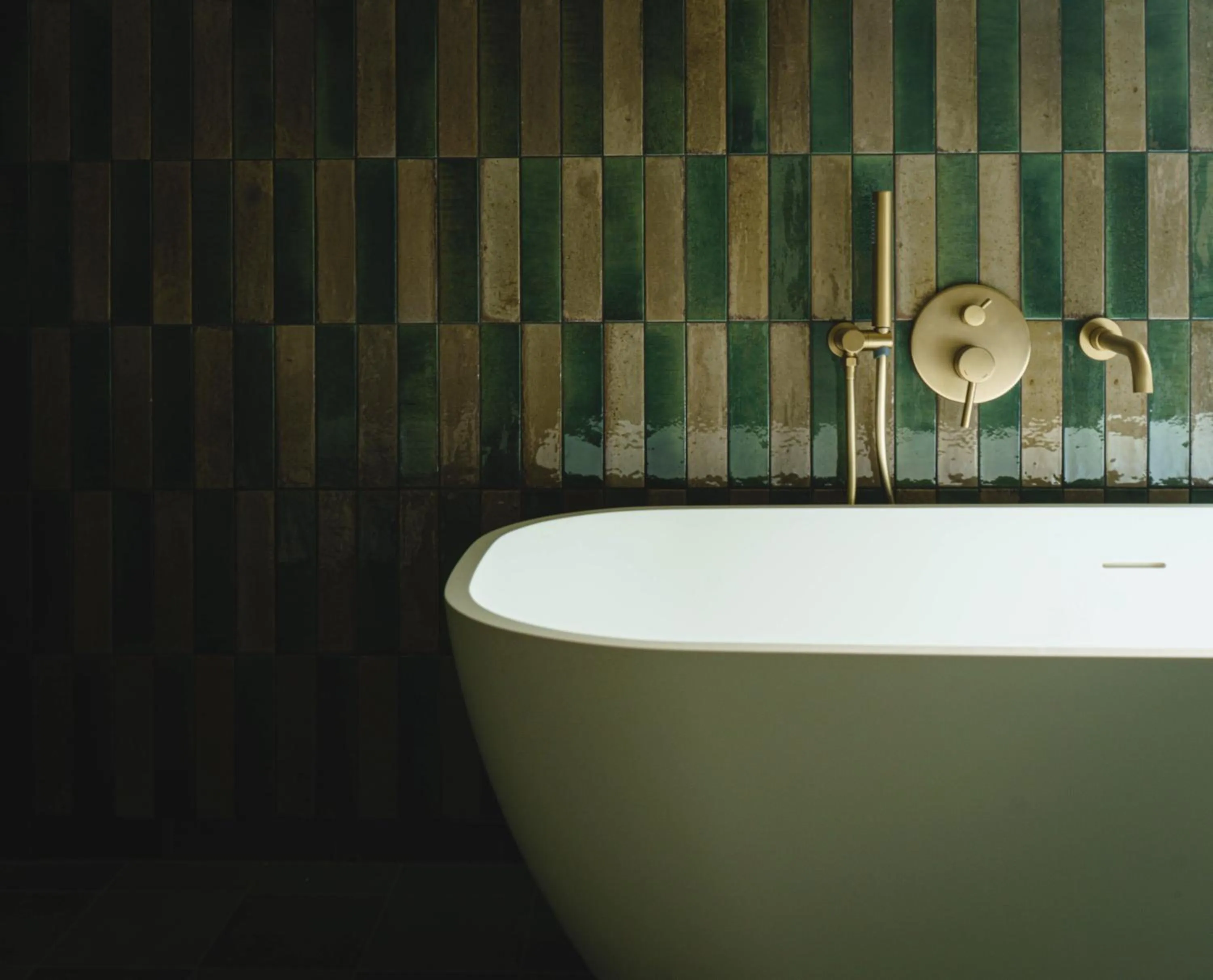 Bath in Hotel Gounod Fully Renovated