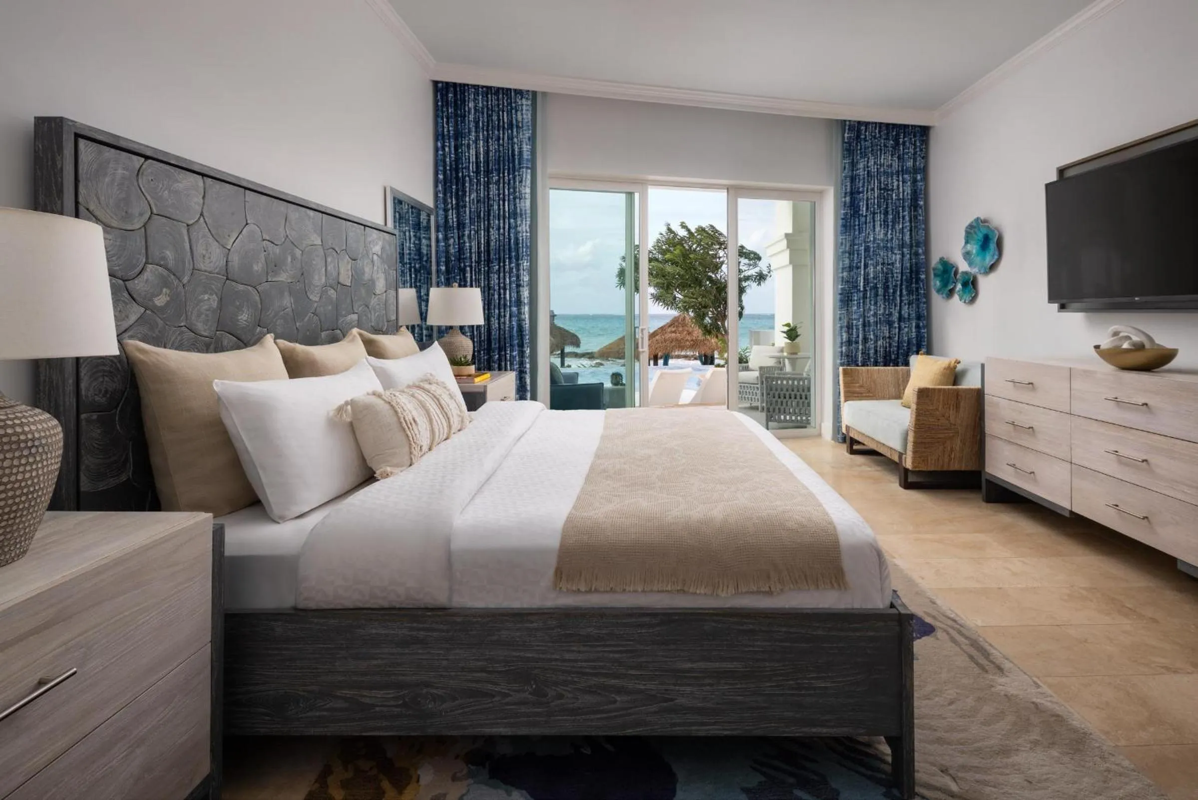 Photo of the whole room, Bed in Sandals Royal Bahamian All Inclusive - Couples Only