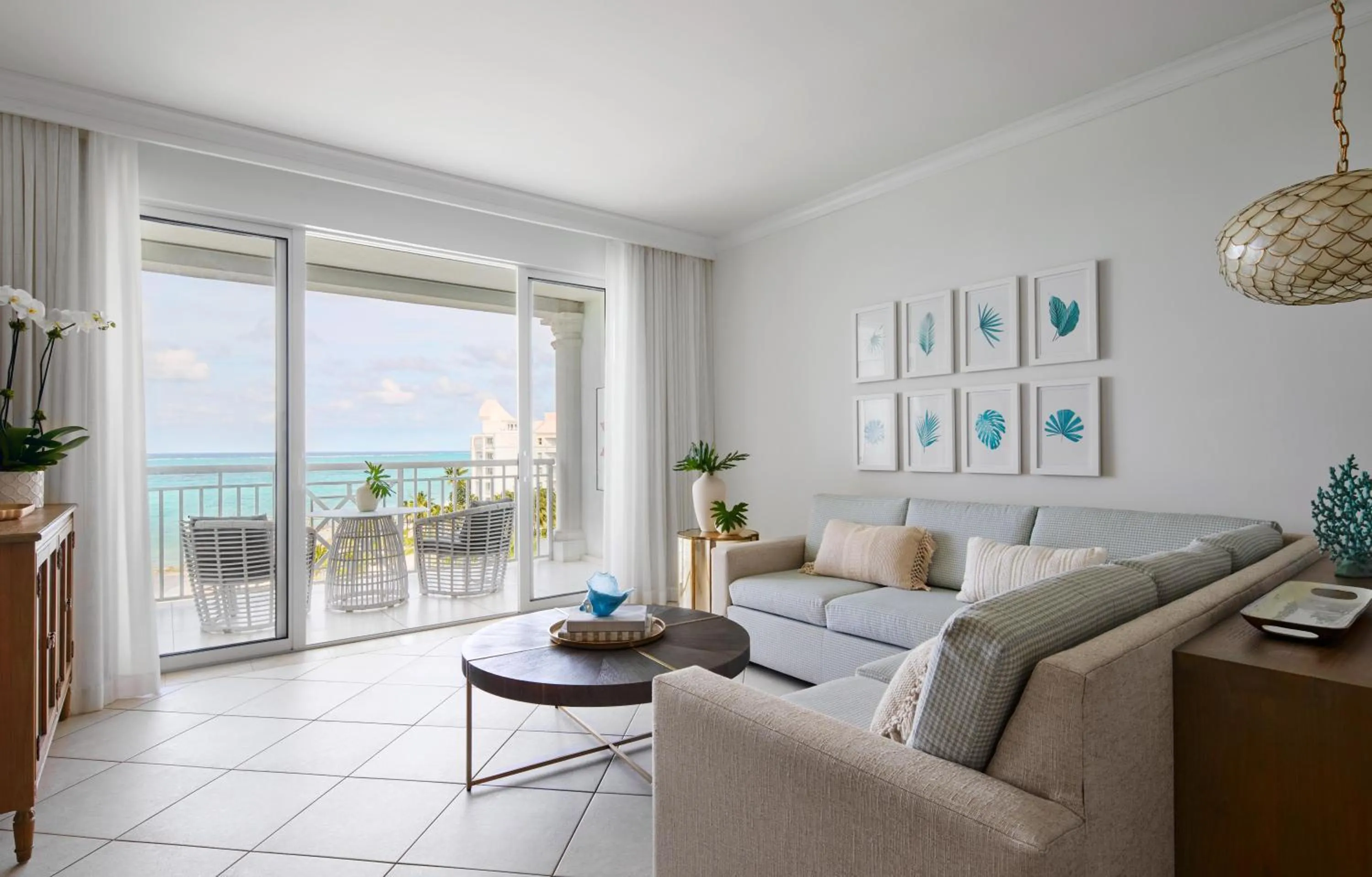 Photo of the whole room in Sandals Royal Bahamian All Inclusive - Couples Only