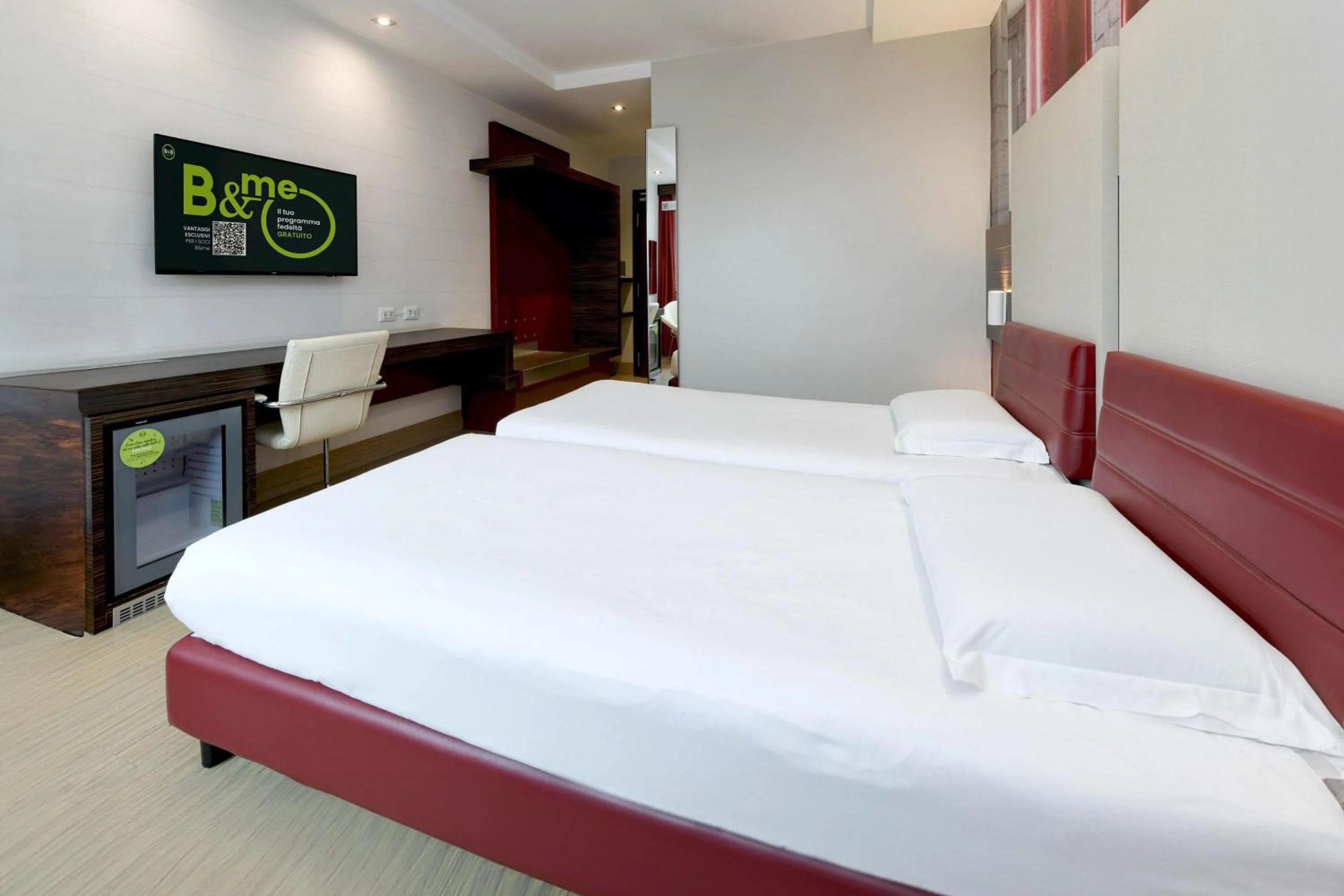 Photo of the whole room, Bed in B&B Hotel Trento