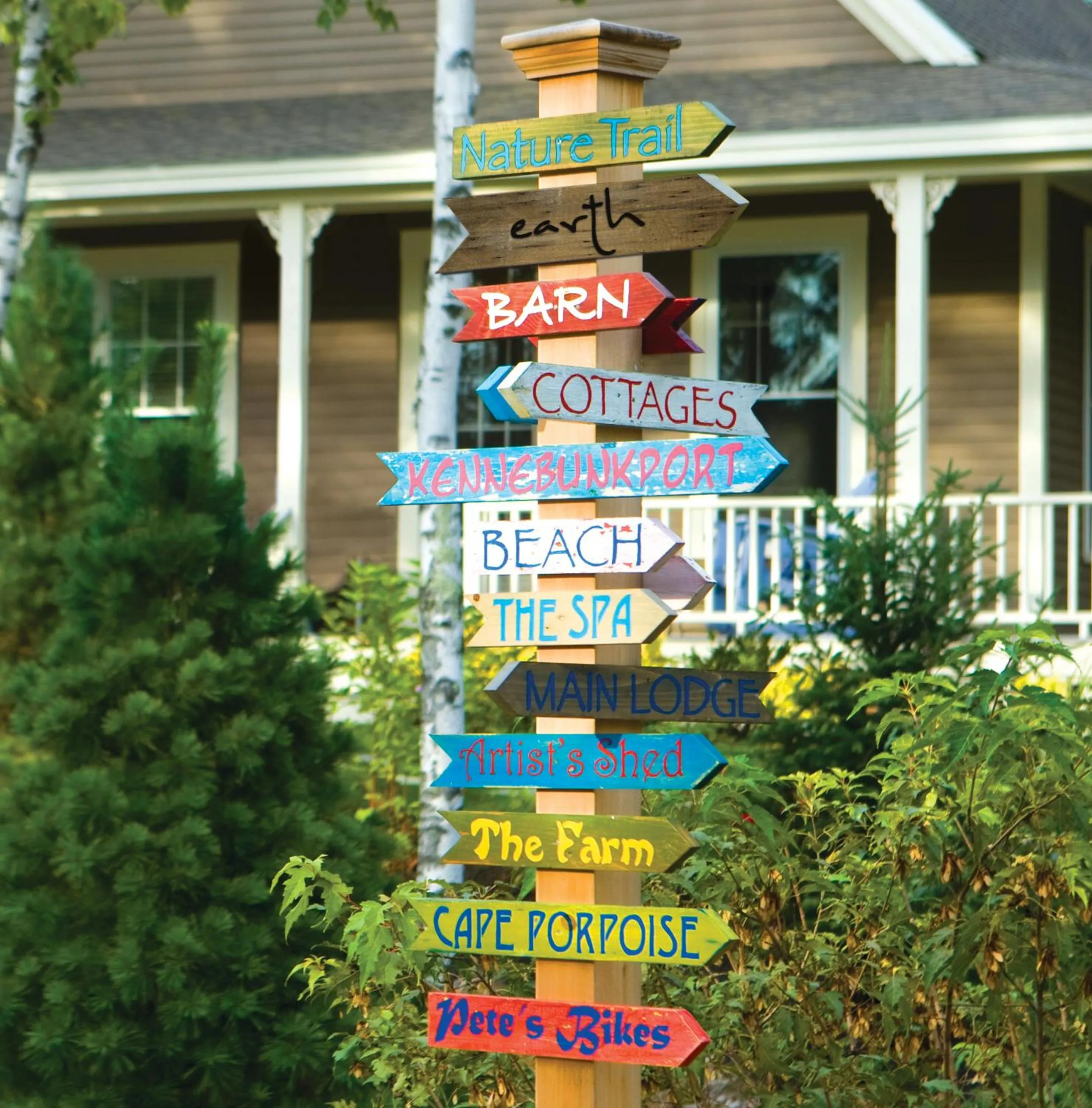 Facade/entrance in Hidden Pond Resort