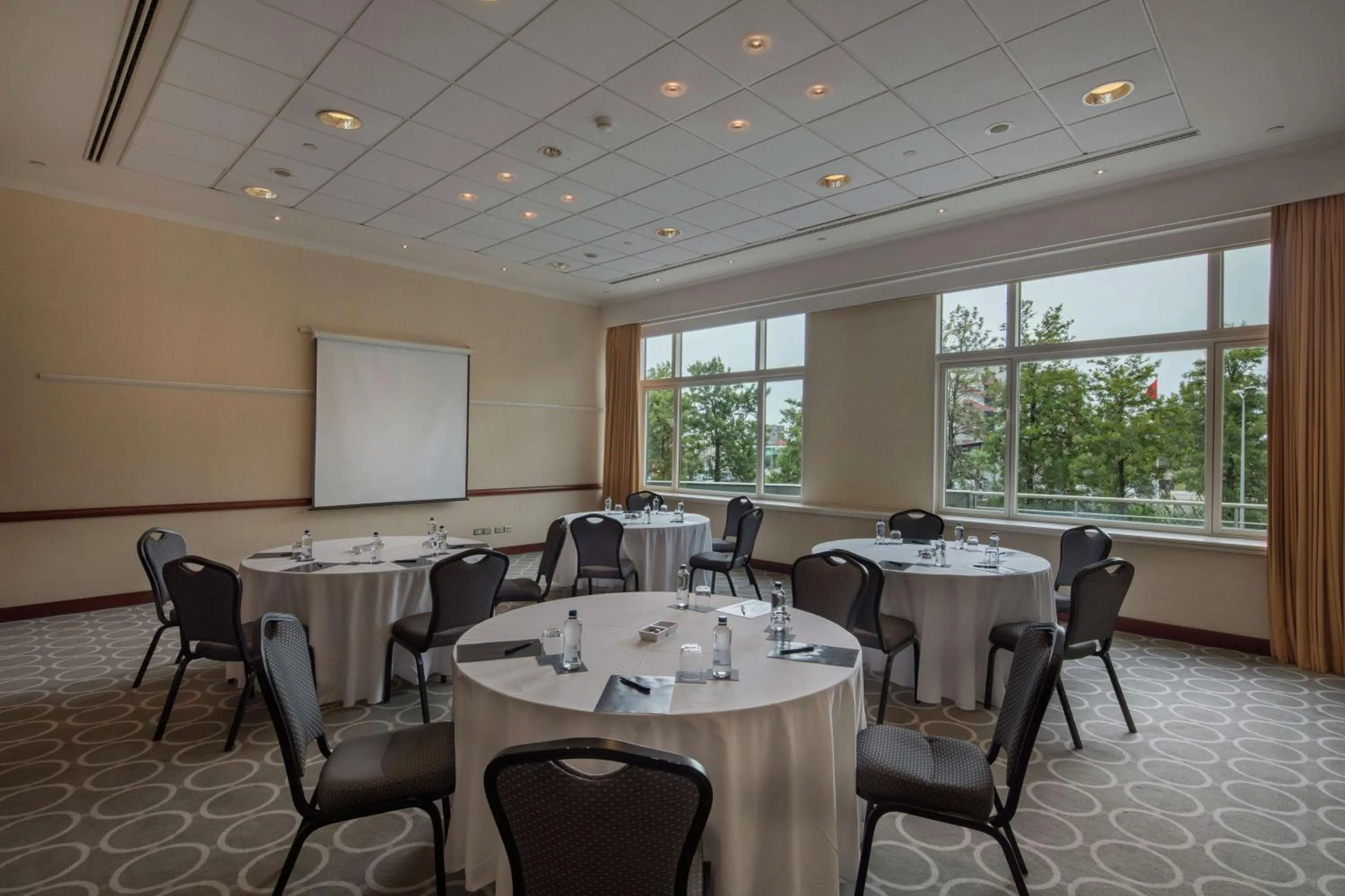 Meeting/conference room in Adana HiltonSA Hotel