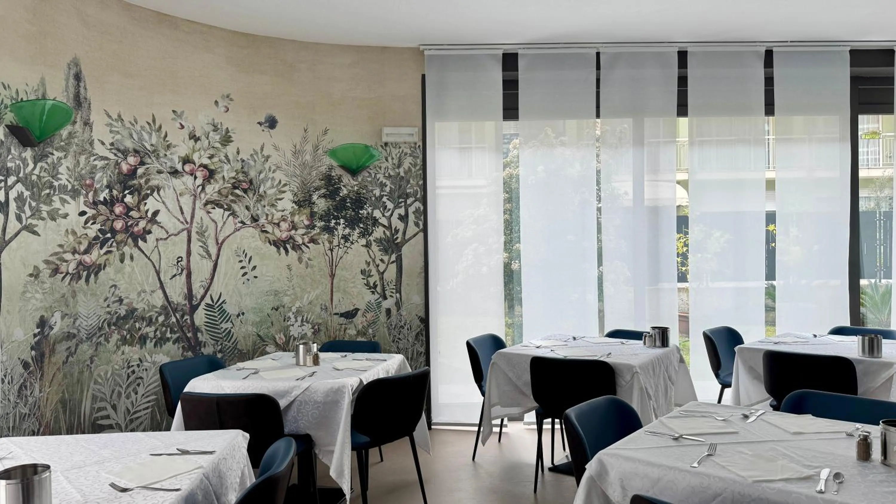 Breakfast in Hotel Royal