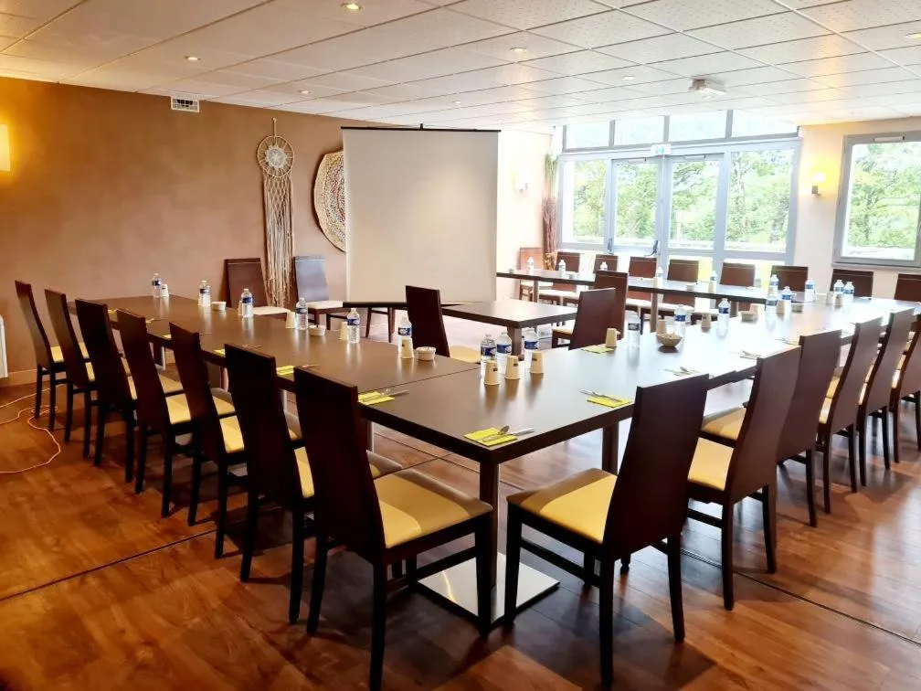 Hotel Alicia Auray Le Bono