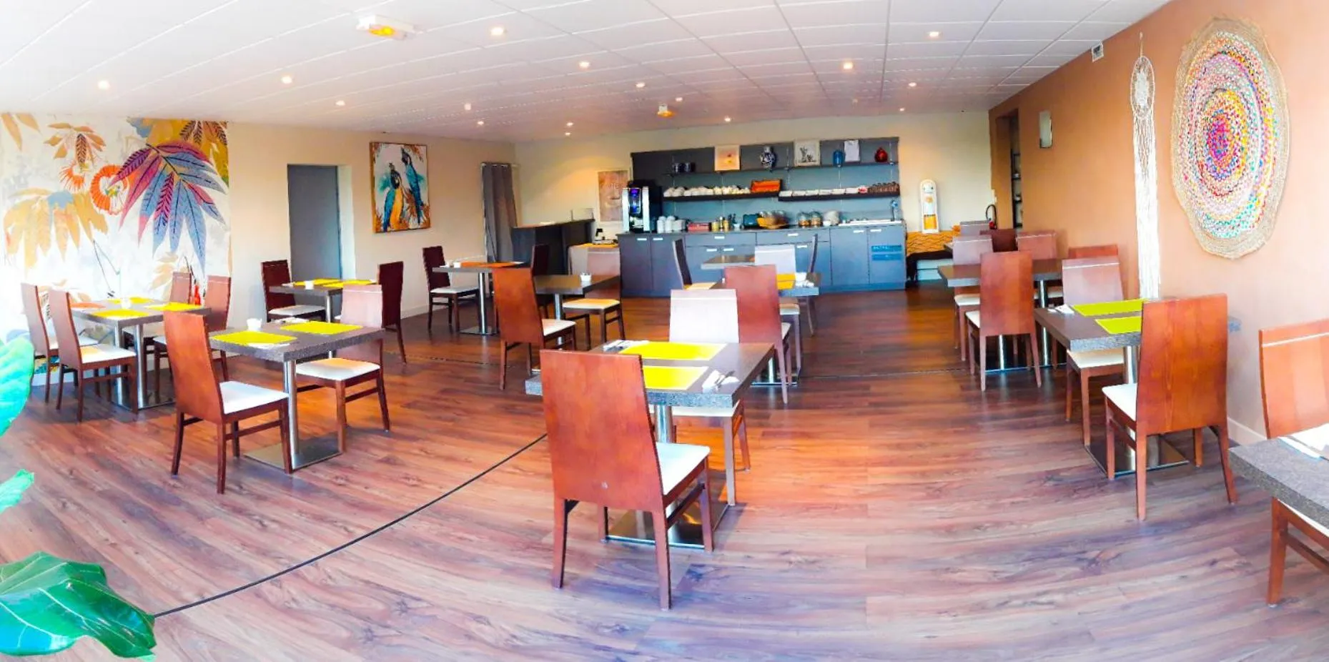 Area and facilities in Hotel Alicia Auray Le Bono