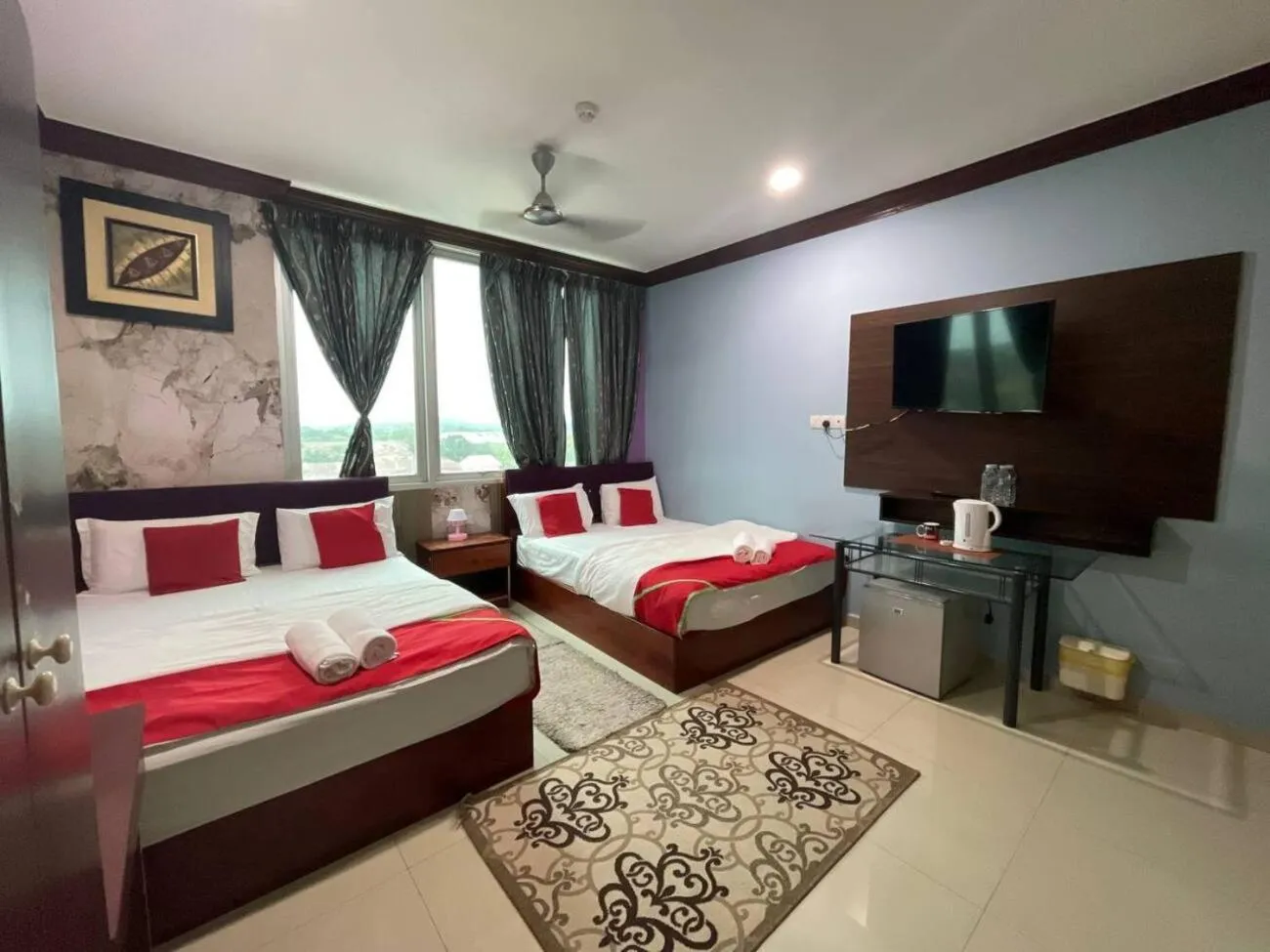 Photo of the whole room, Bed in Saujana City Hotel