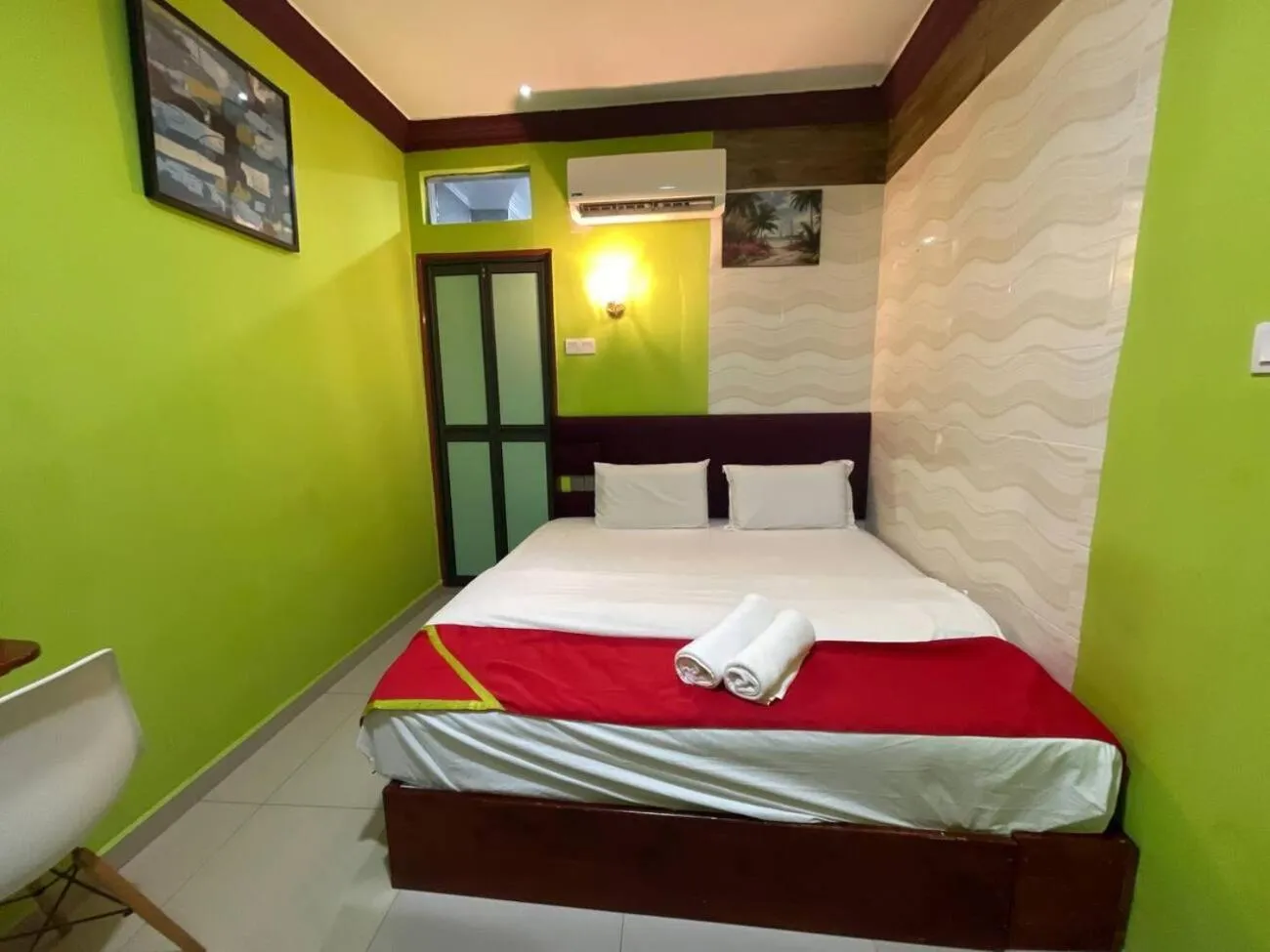 Bathroom, Bed in Saujana City Hotel