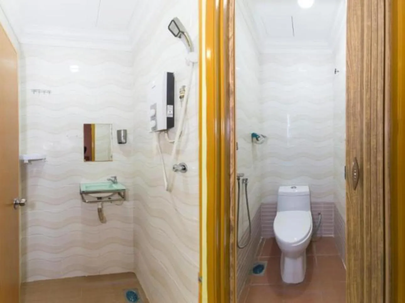 Bathroom in Saujana City Hotel