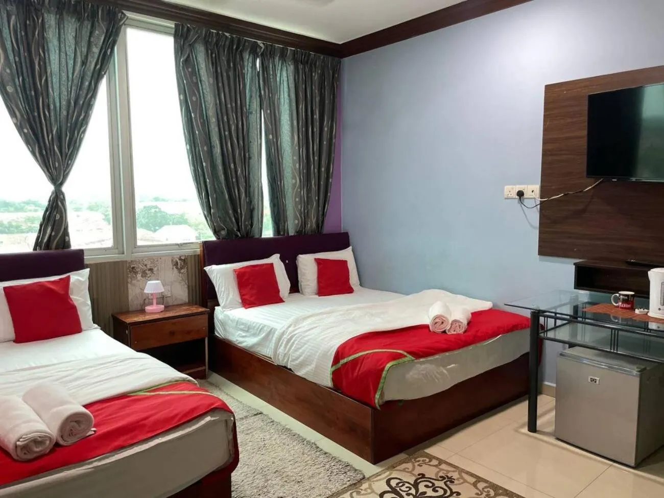 Photo of the whole room, Bed in Saujana City Hotel