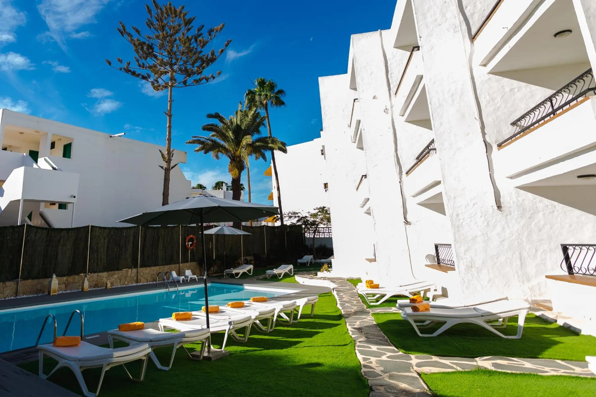 Garden in Atlantic Sun Beach - Gay Men Only