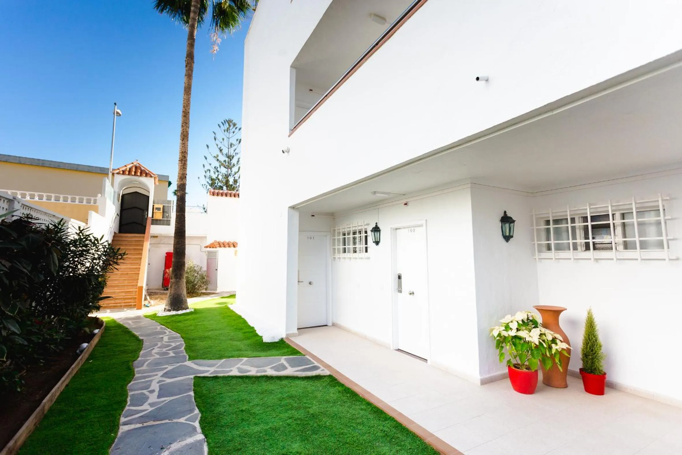 Off site in Atlantic Sun Beach - Gay Men Only