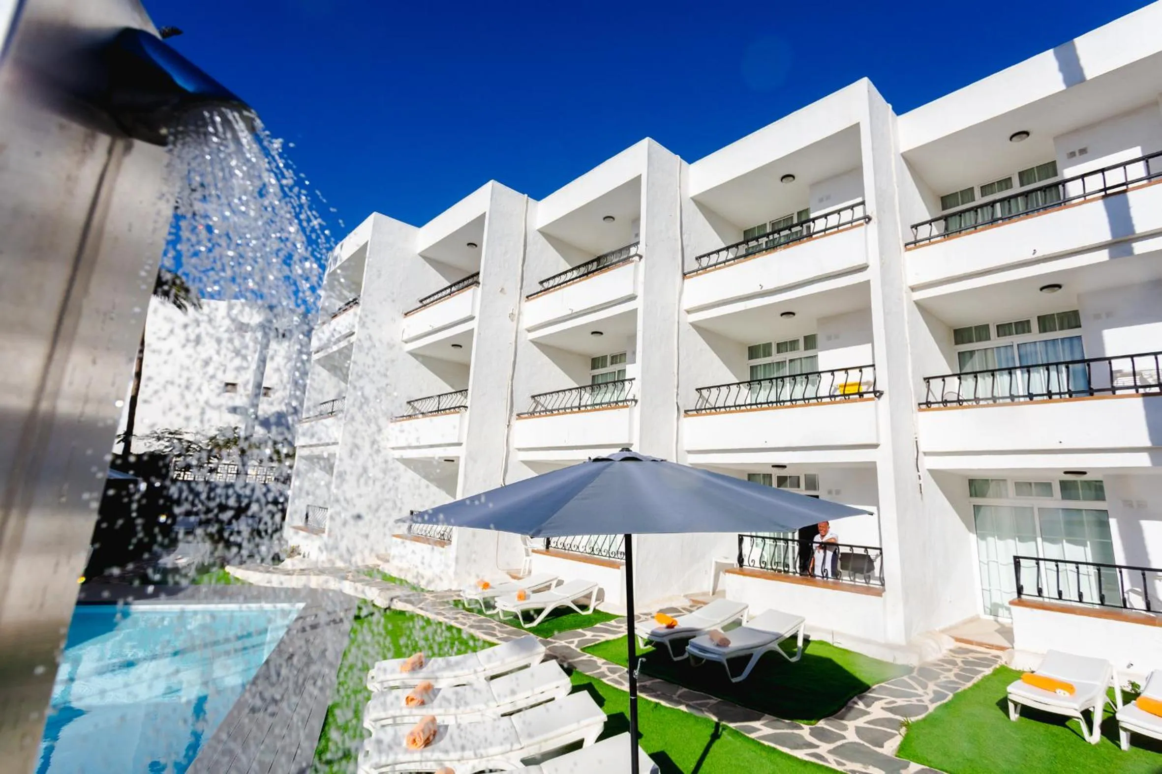 Facade/entrance in Atlantic Sun Beach - Gay Men Only