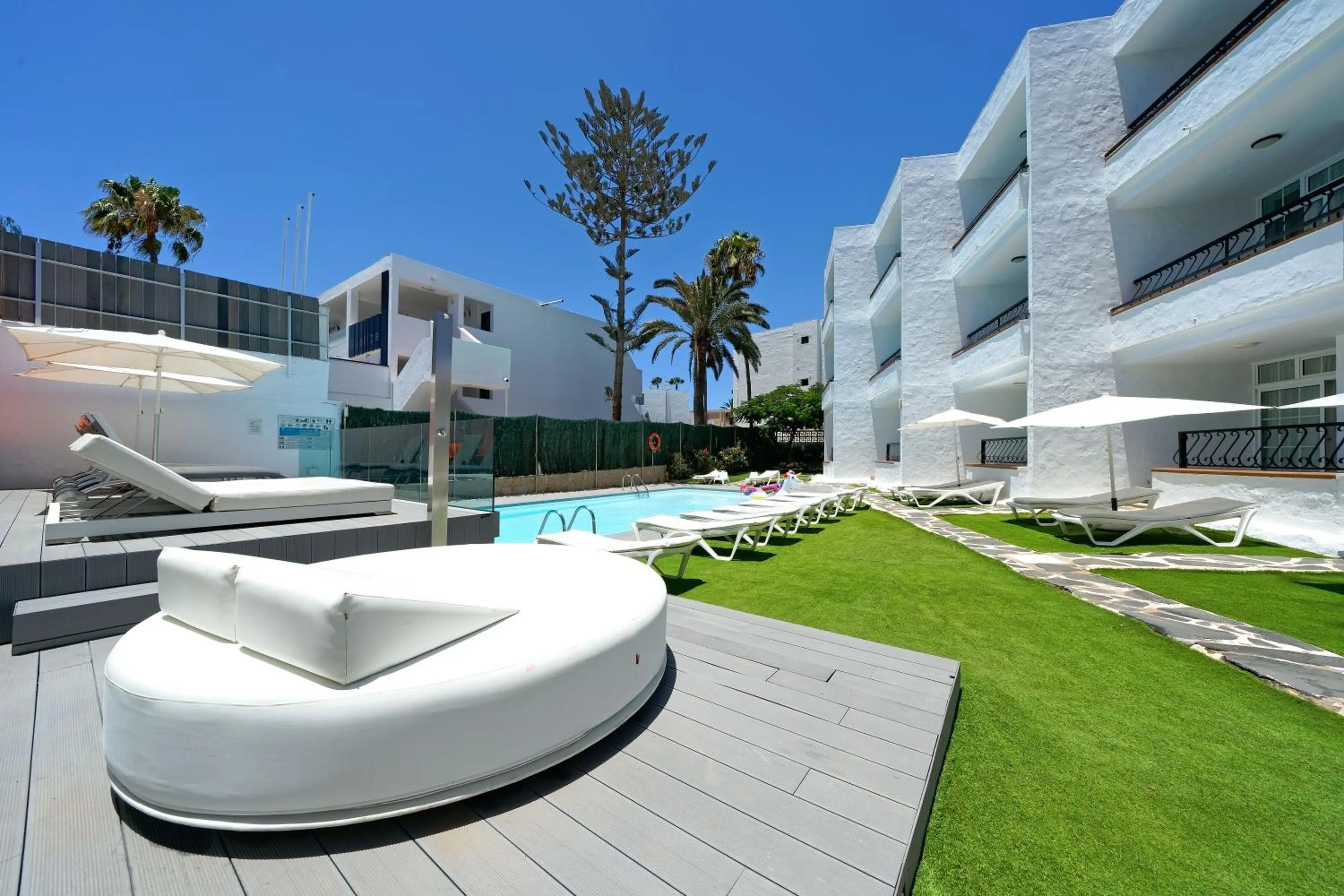 Pool view in Atlantic Sun Beach - Gay Men Only