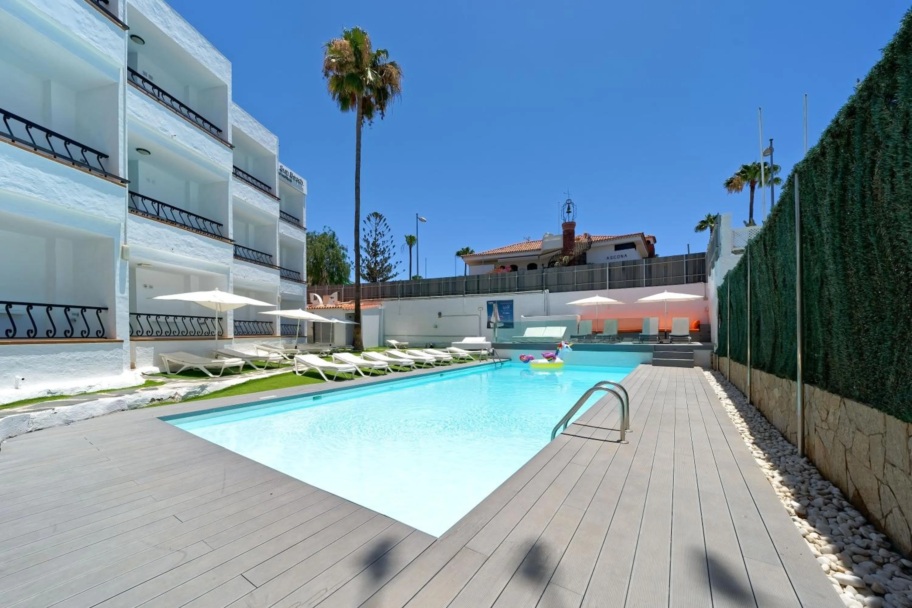 Property building in Atlantic Sun Beach - Gay Men Only