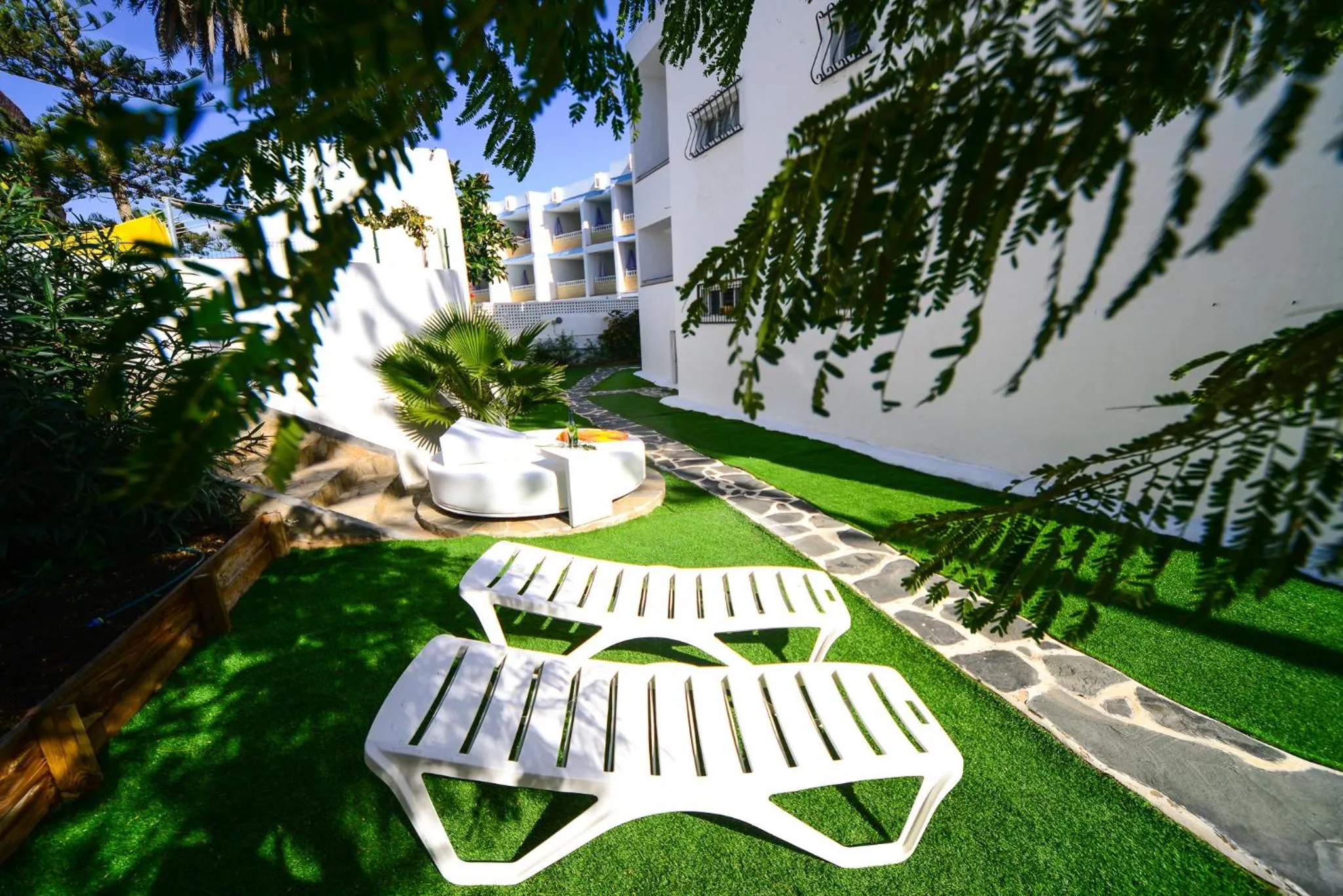 Garden in Atlantic Sun Beach - Gay Men Only