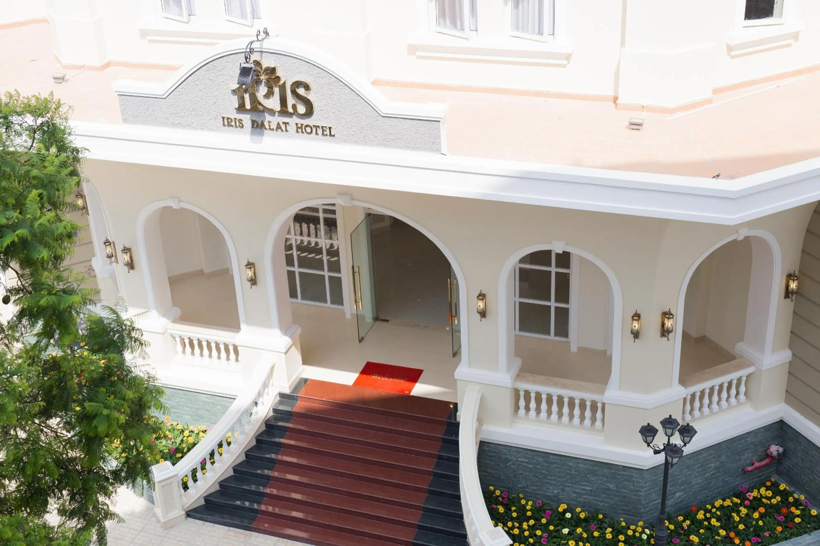 Property building in Iris Dalat Hotel