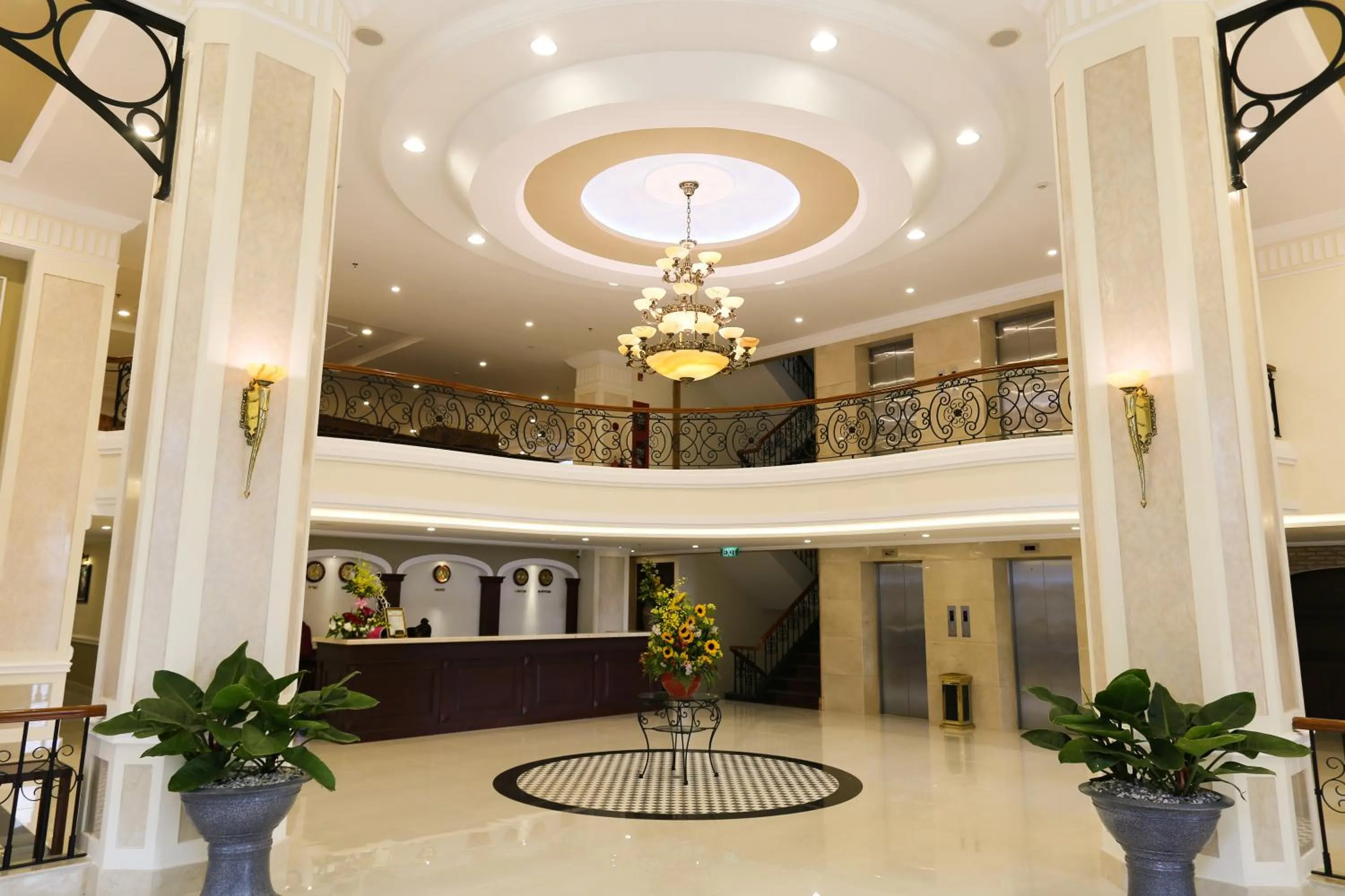 Lobby or reception in Iris Dalat Hotel