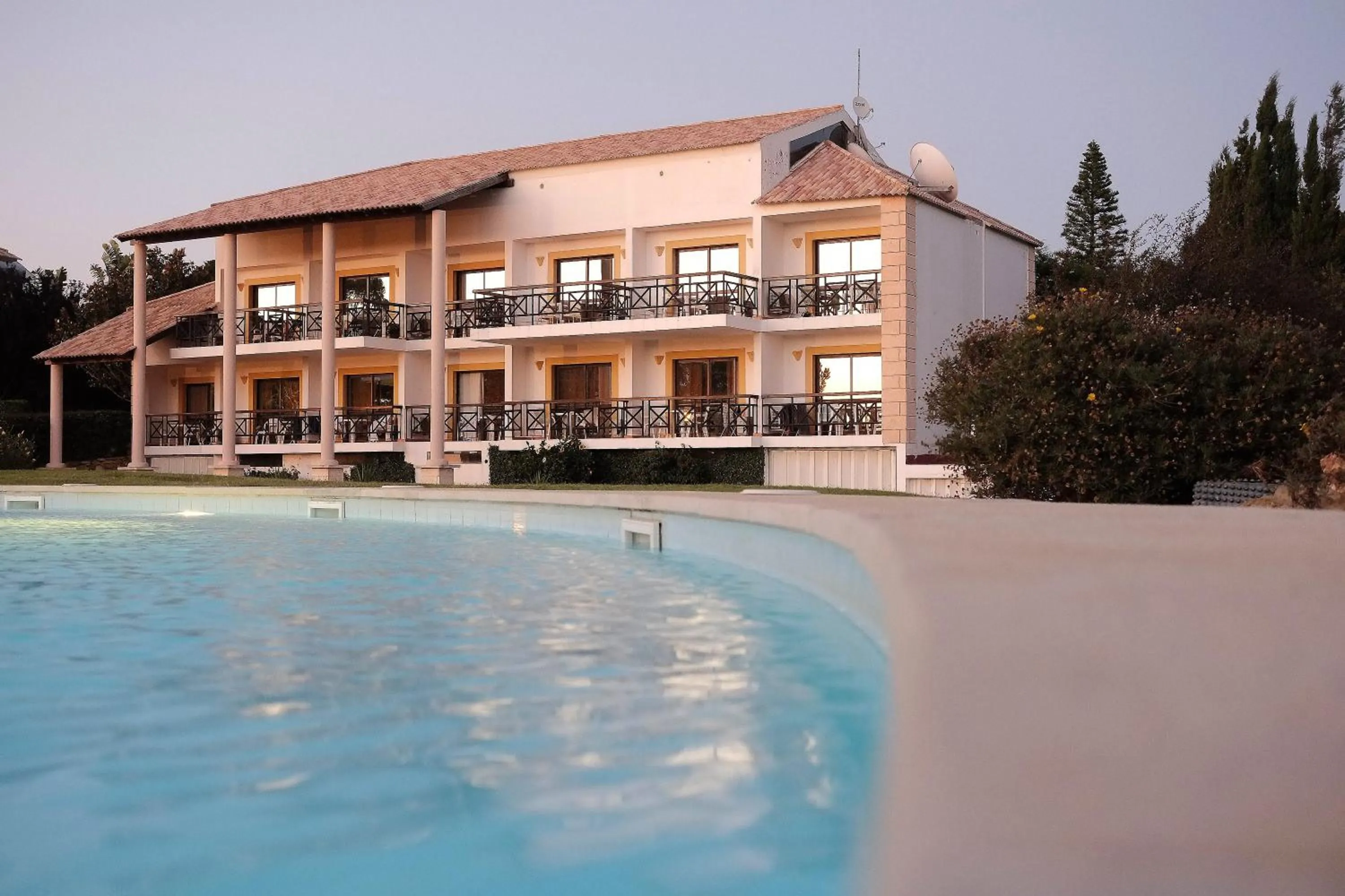 Swimming pool in Luzmar Villas
