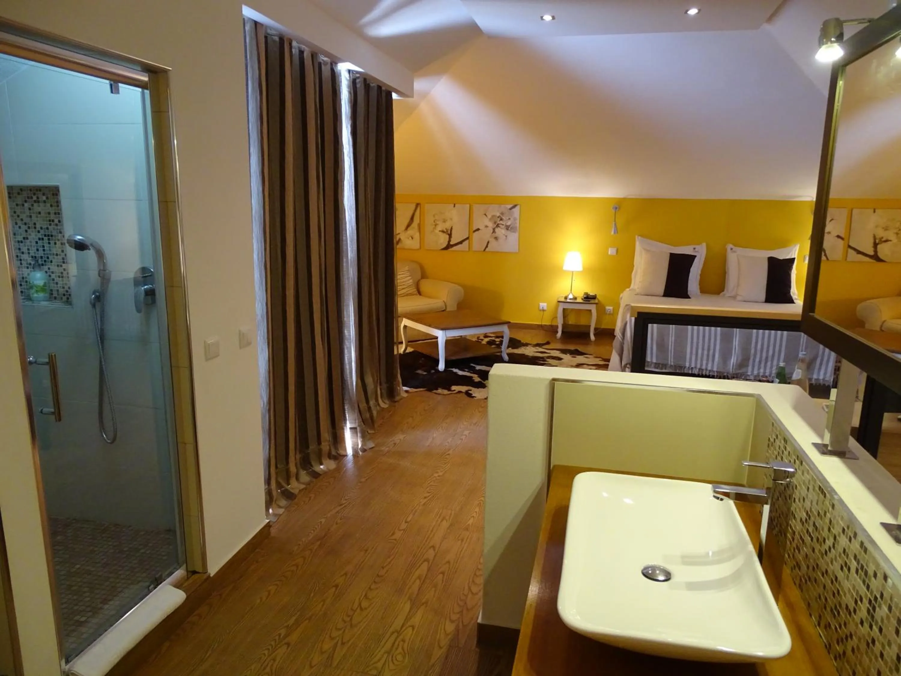 Bathroom in Luzmar Villas