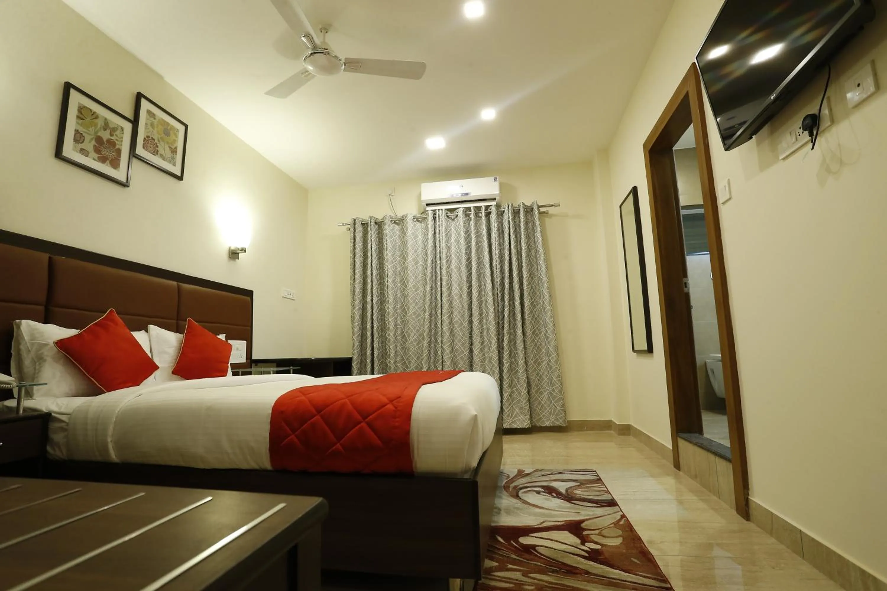 Bed in D Breeze Suites