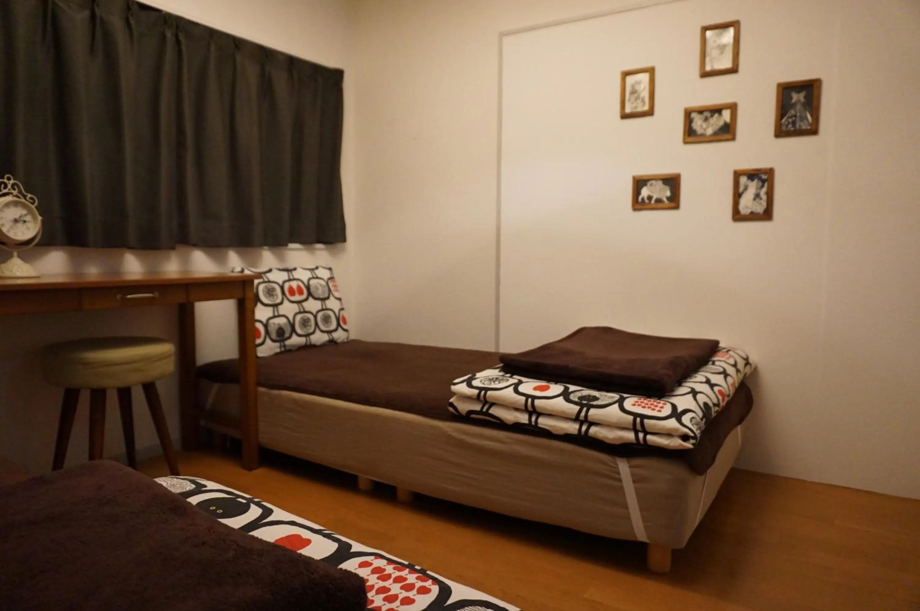 Photo of the whole room, Bed in Guesthouse Ten-roku - Female Only