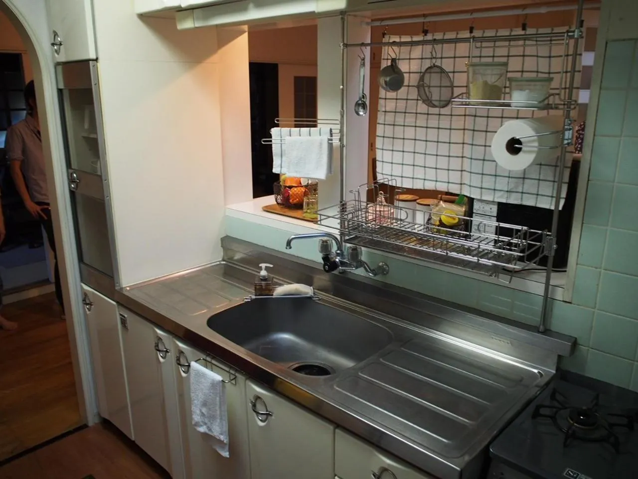 Communal kitchen in Guesthouse Ten-roku - Female Only